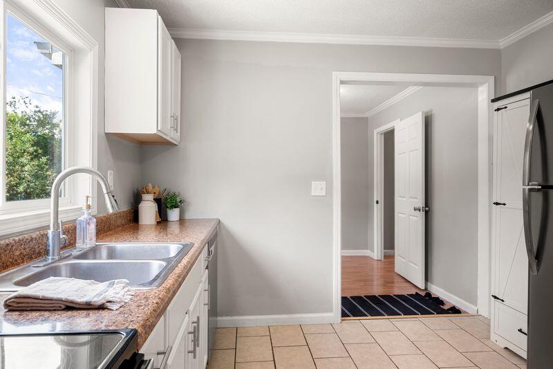 4703 Tomahawk Trail