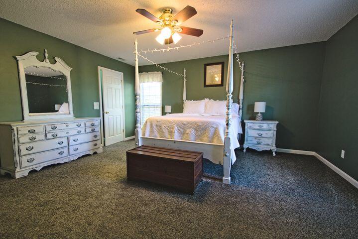 1220 Lone Mountain Drive