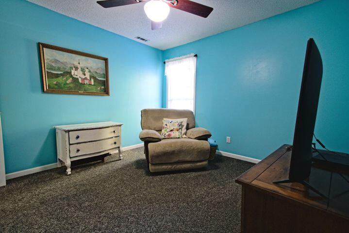 1220 Lone Mountain Drive