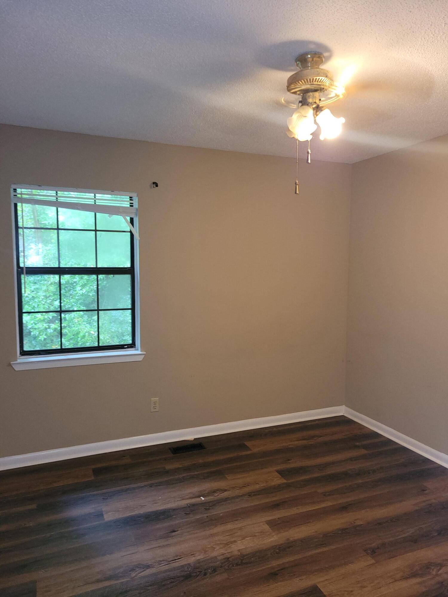 5256 Loblolly Lane