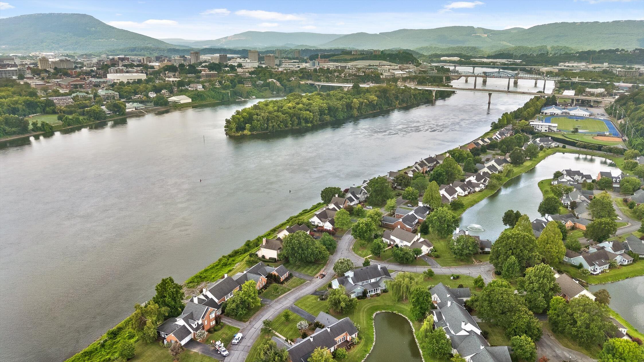 1118 Constitution Drive