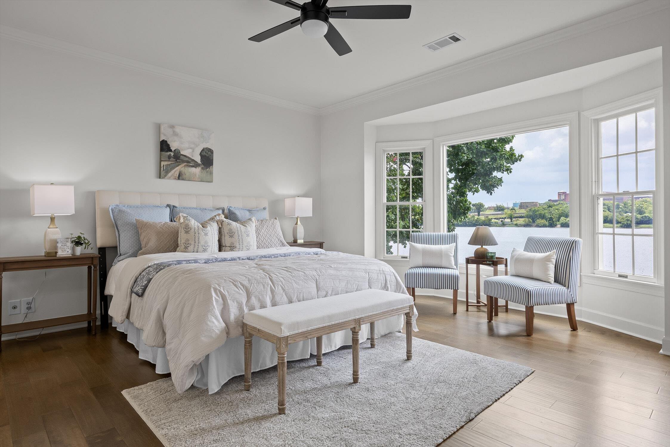 1118 Constitution Drive