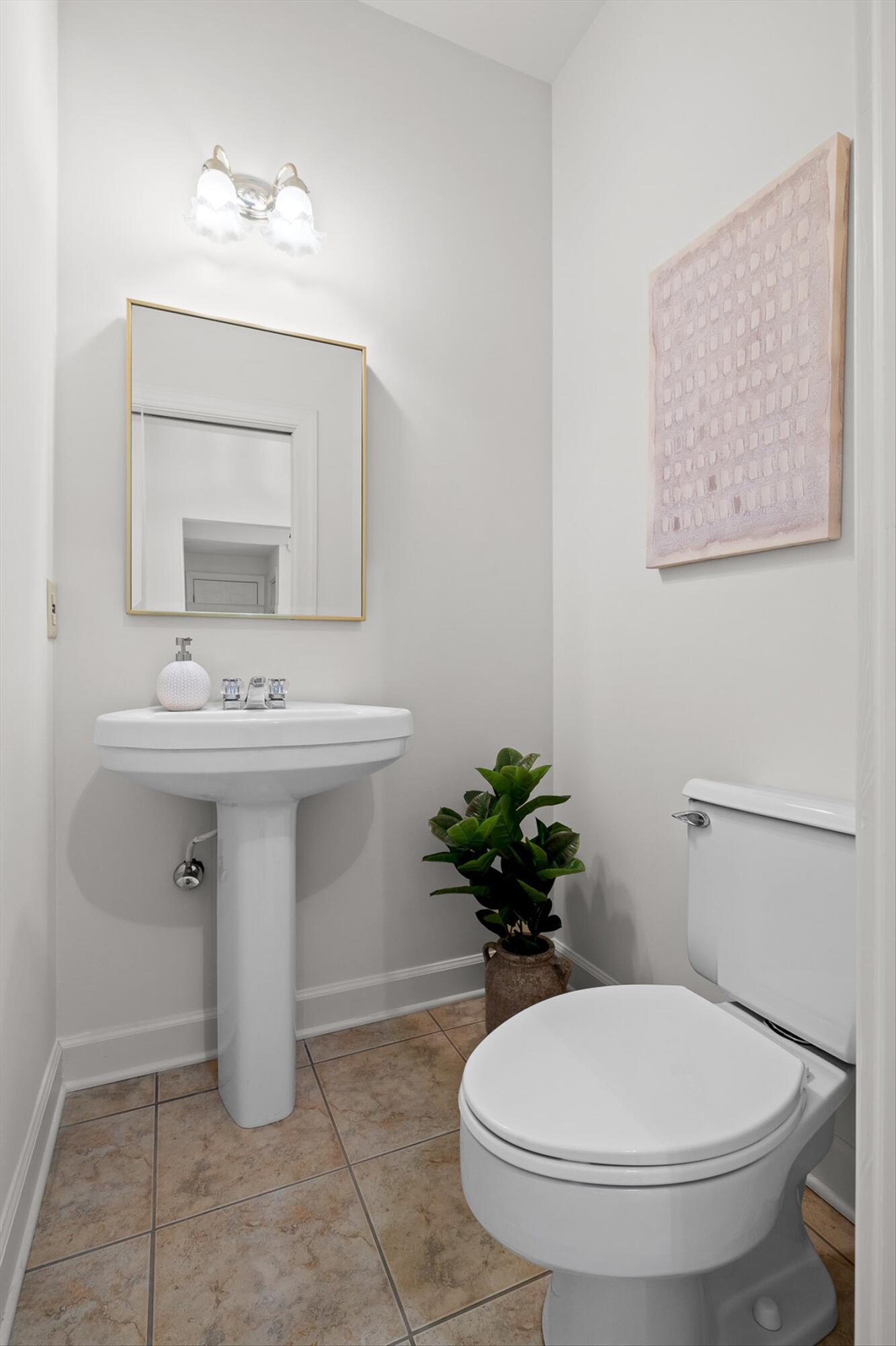 1118 Constitution Drive