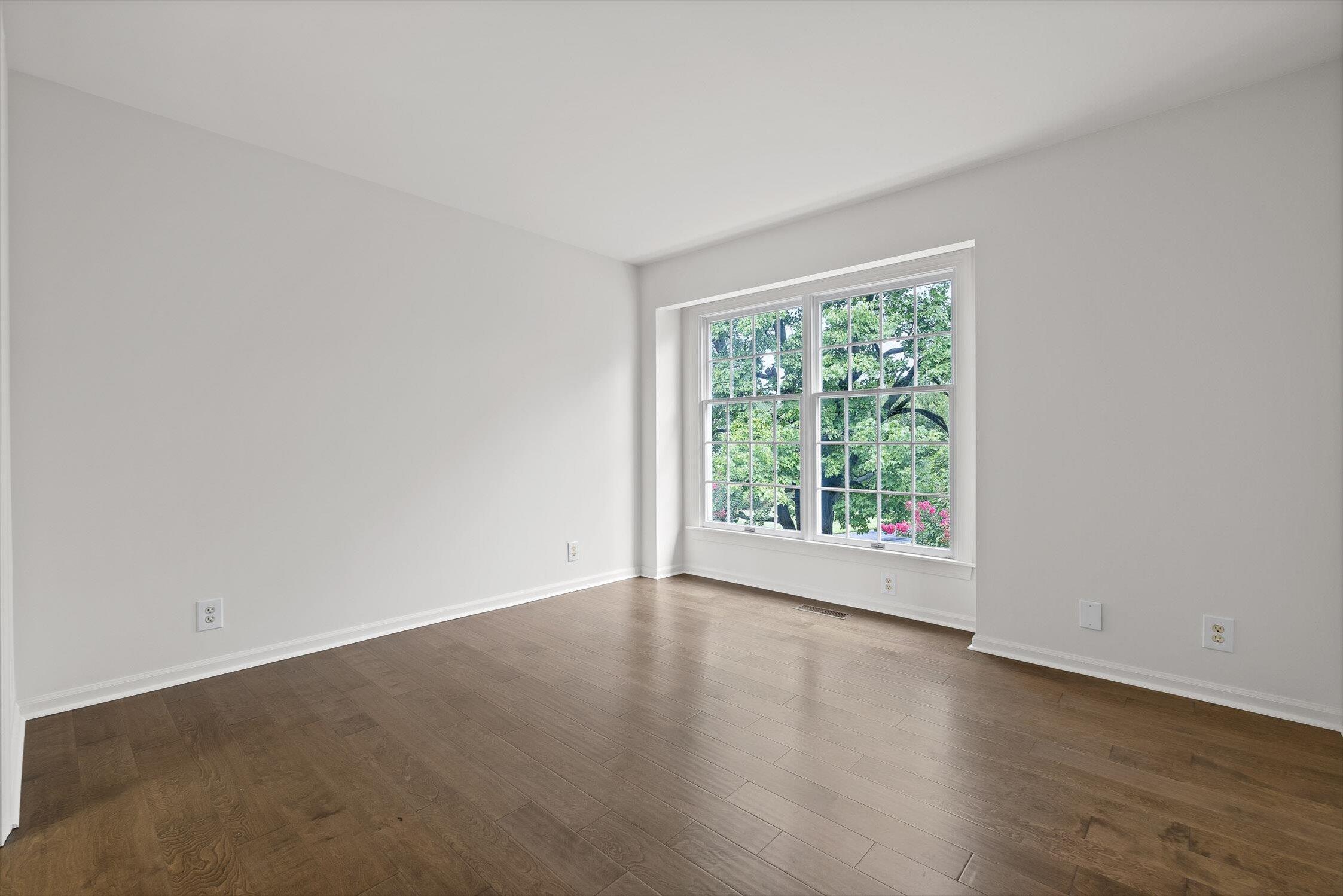 1118 Constitution Drive