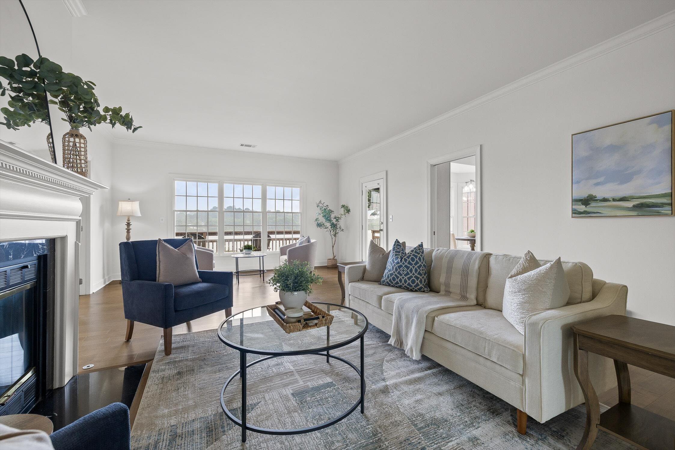 1118 Constitution Drive