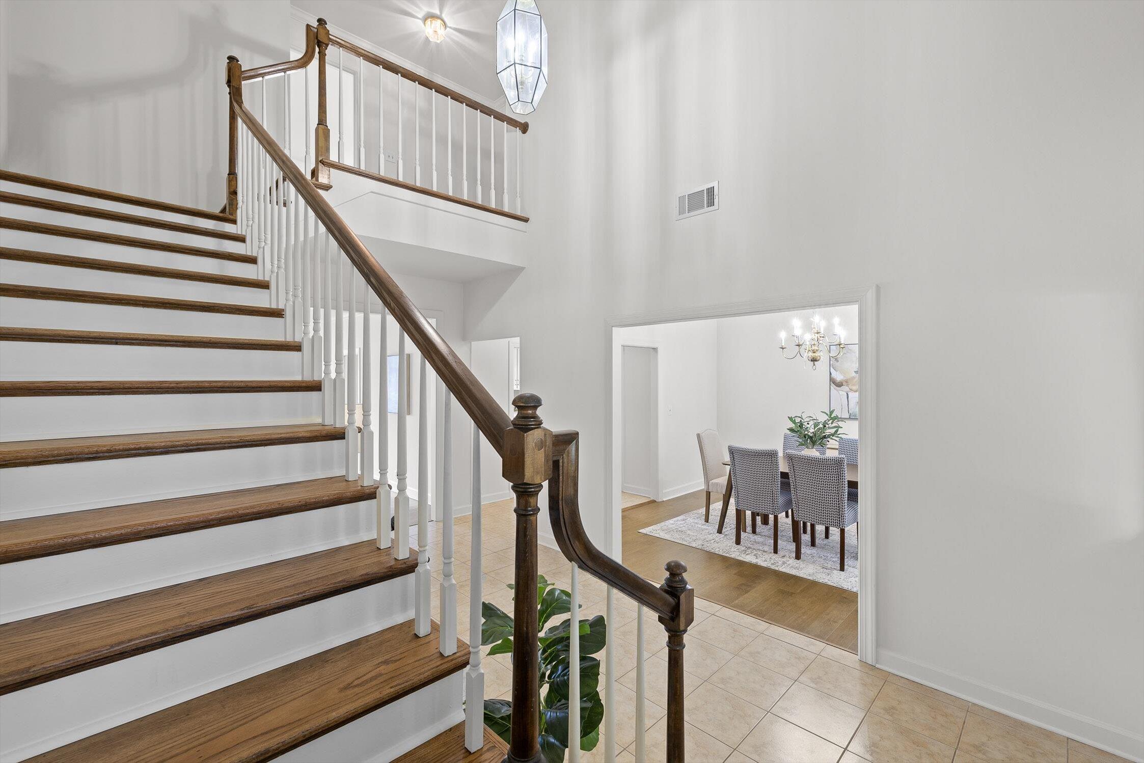 1118 Constitution Drive