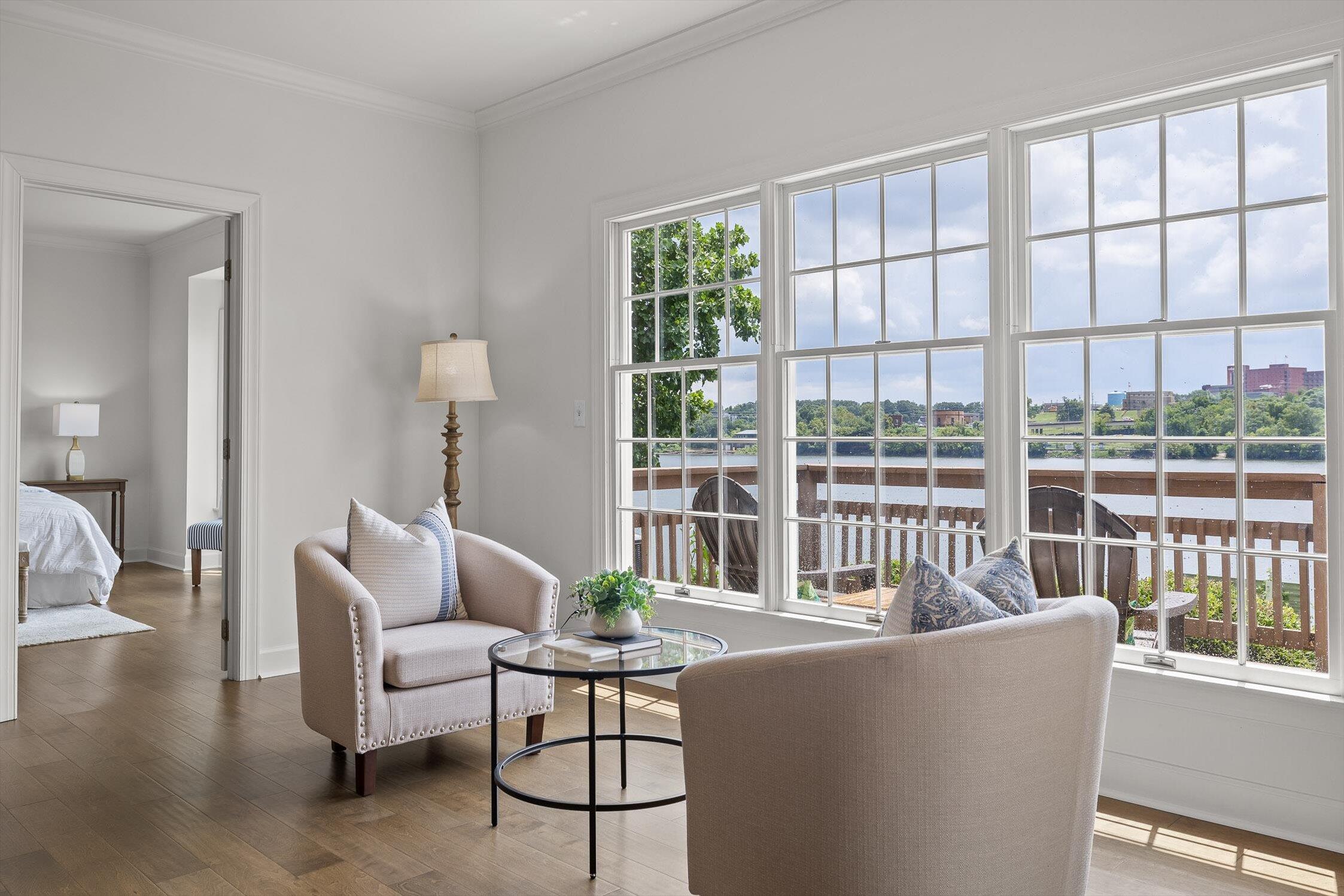 1118 Constitution Drive