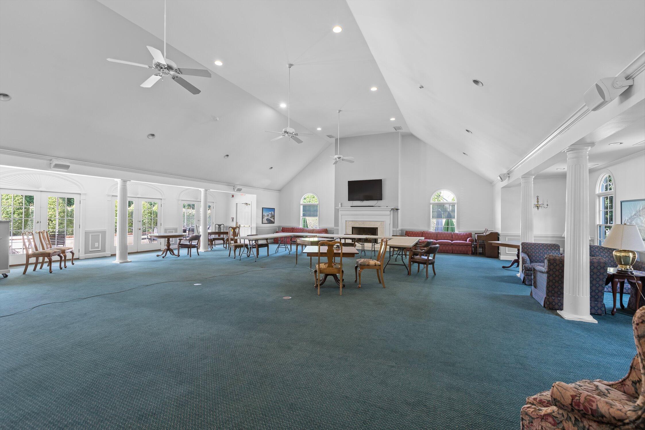 1118 Constitution Drive