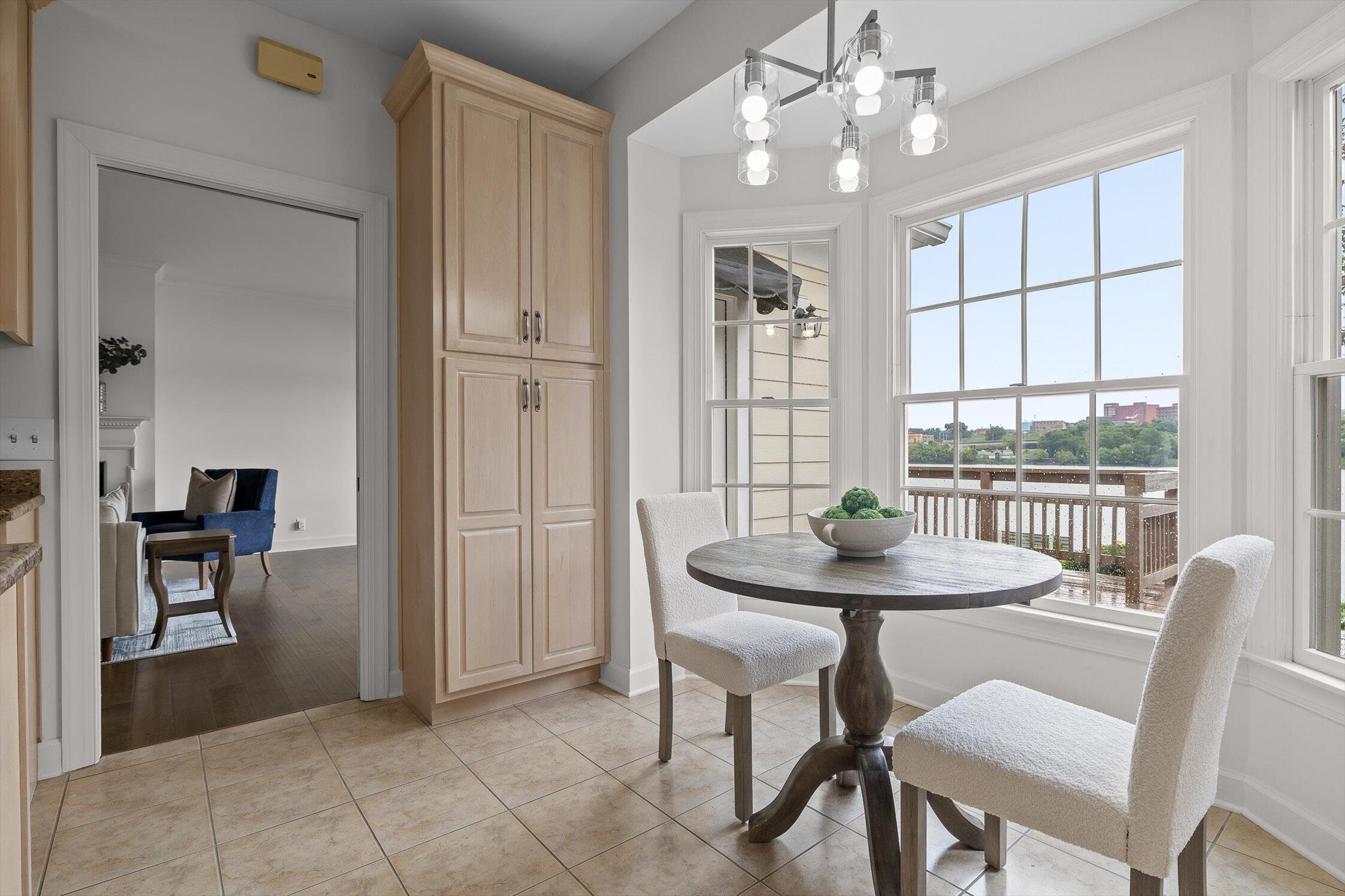 1118 Constitution Drive