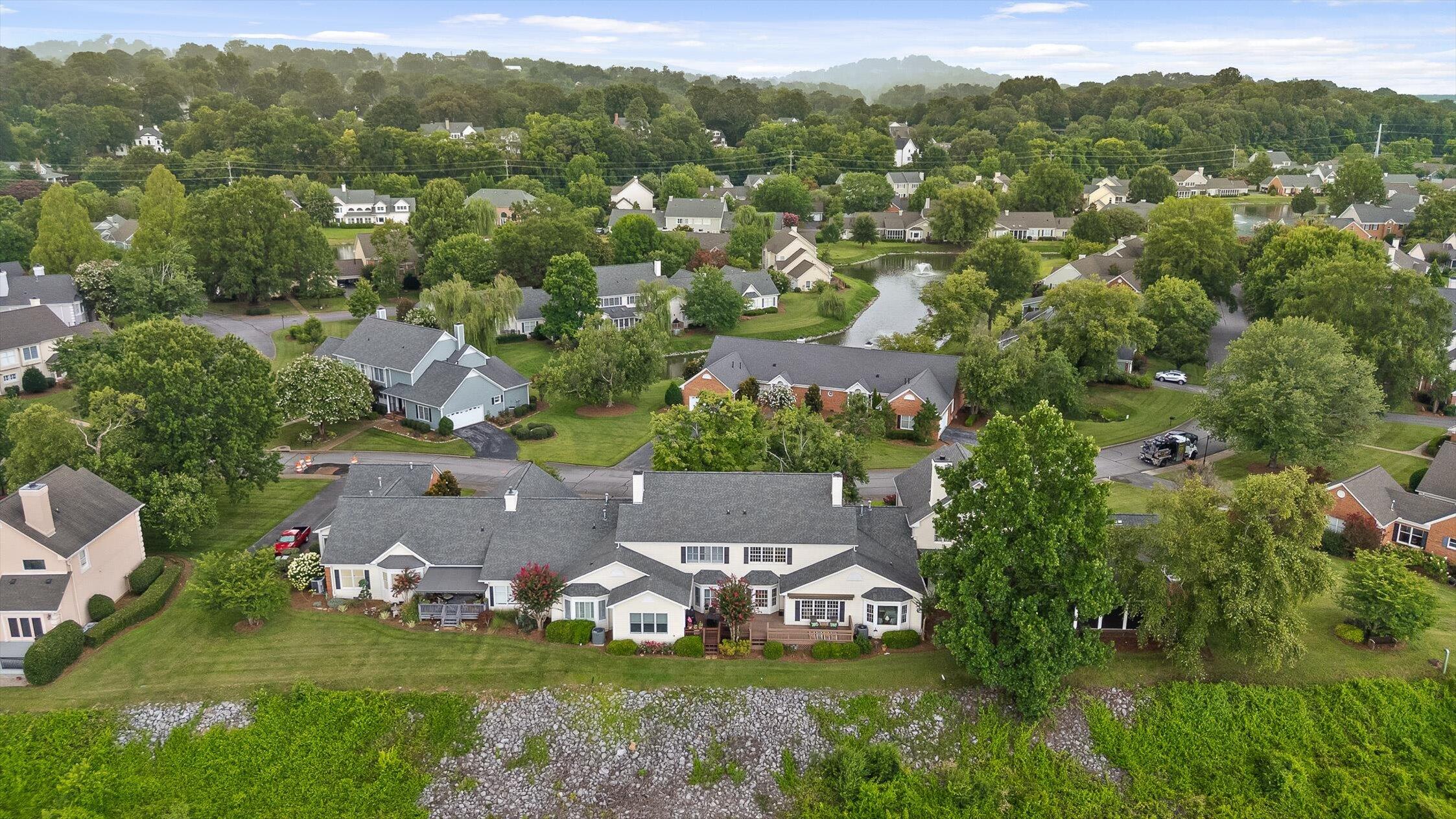 1118 Constitution Drive