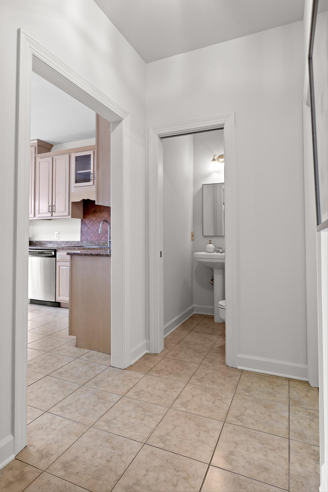 1118 Constitution Drive