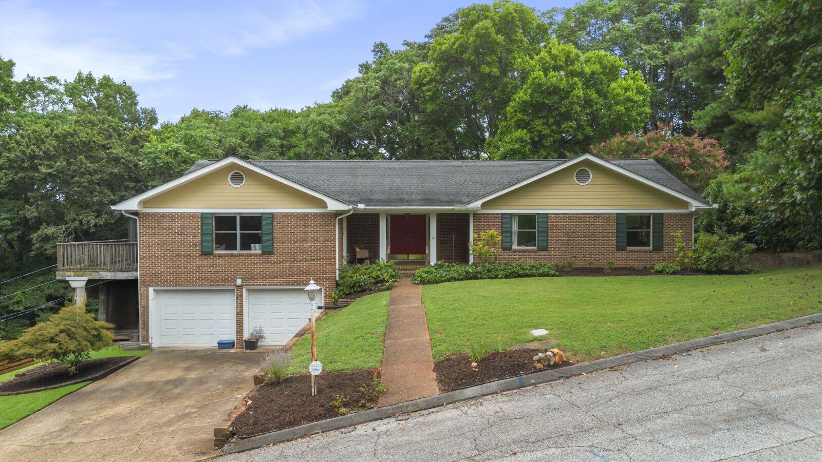 5823 N Park Road