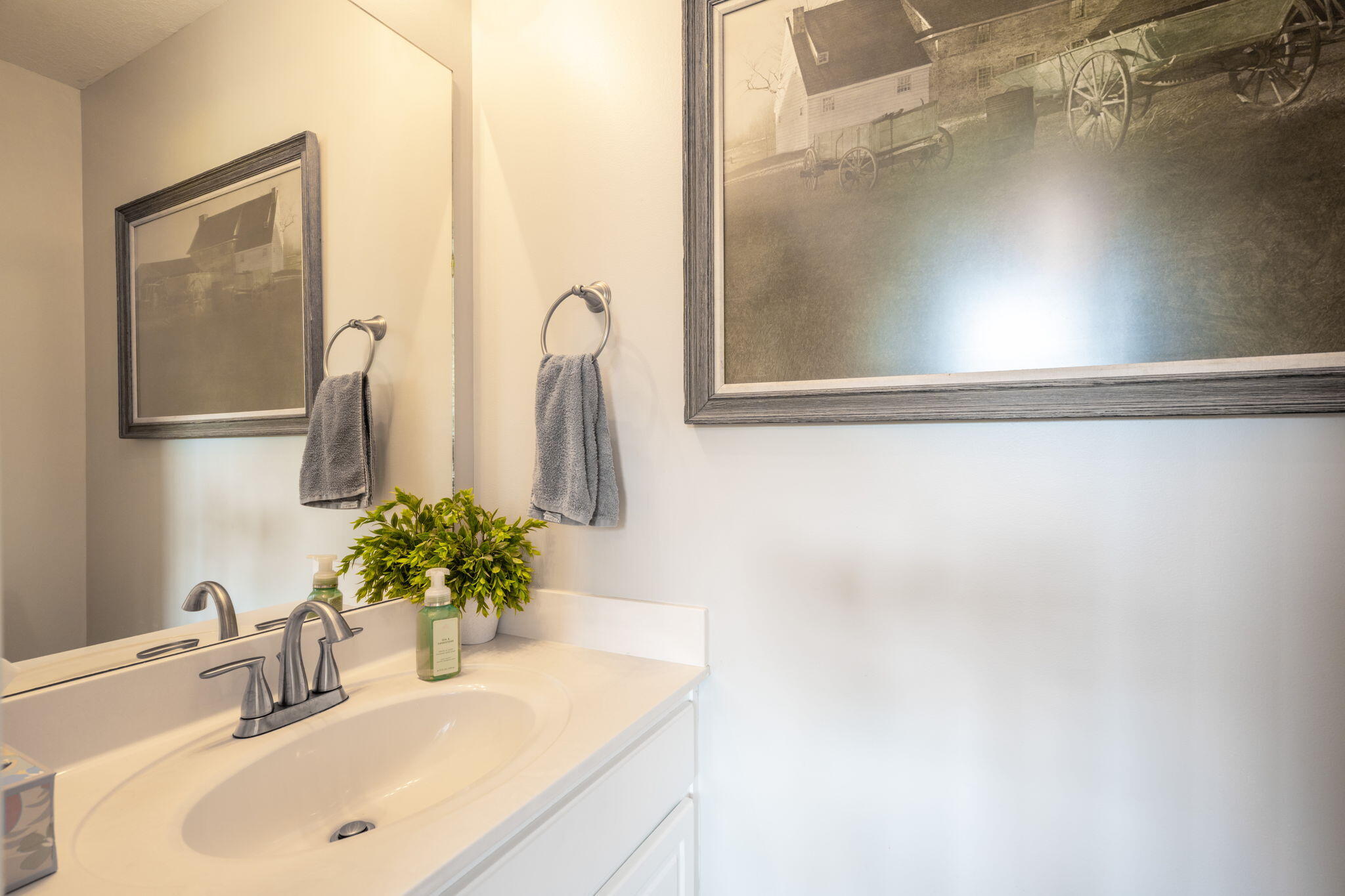 9805 Homewood Circle