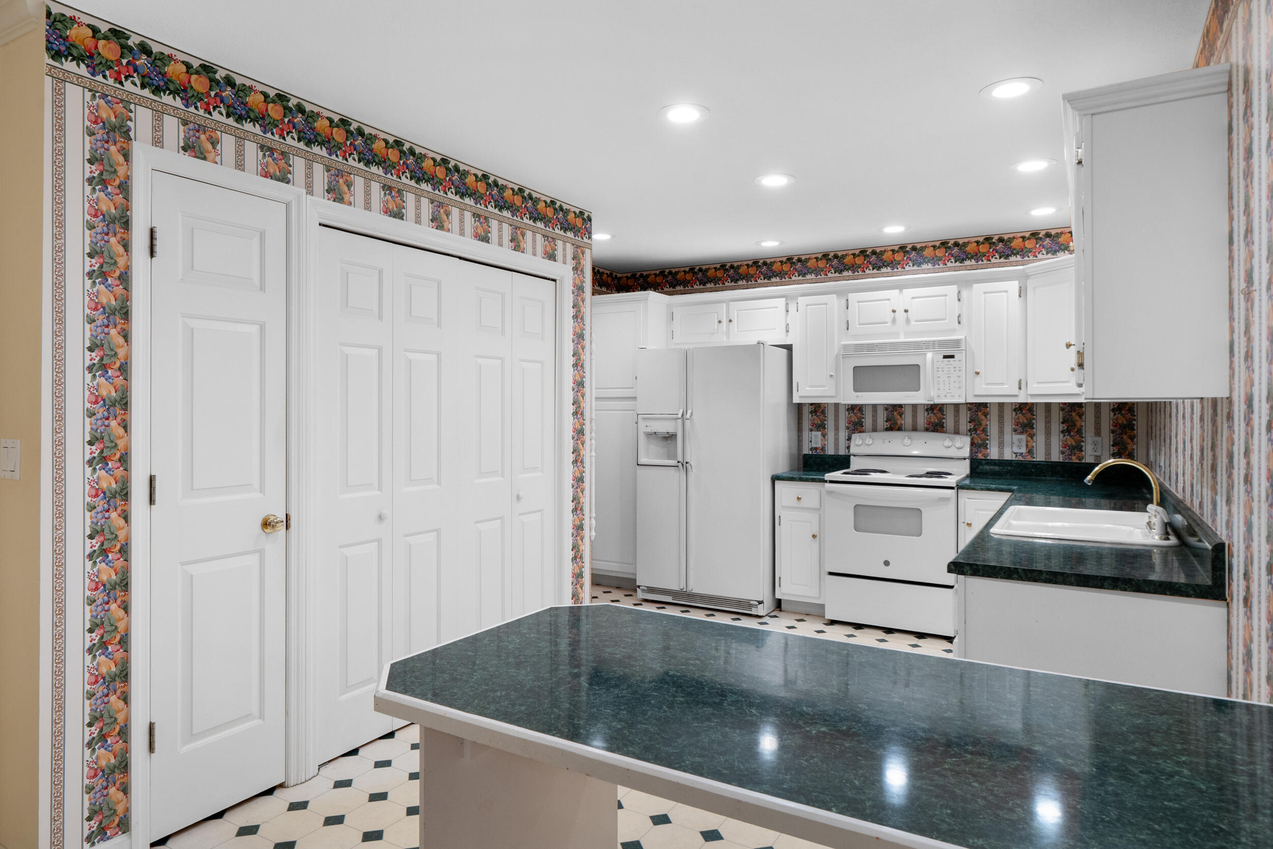 4511 Fire Pink Trail