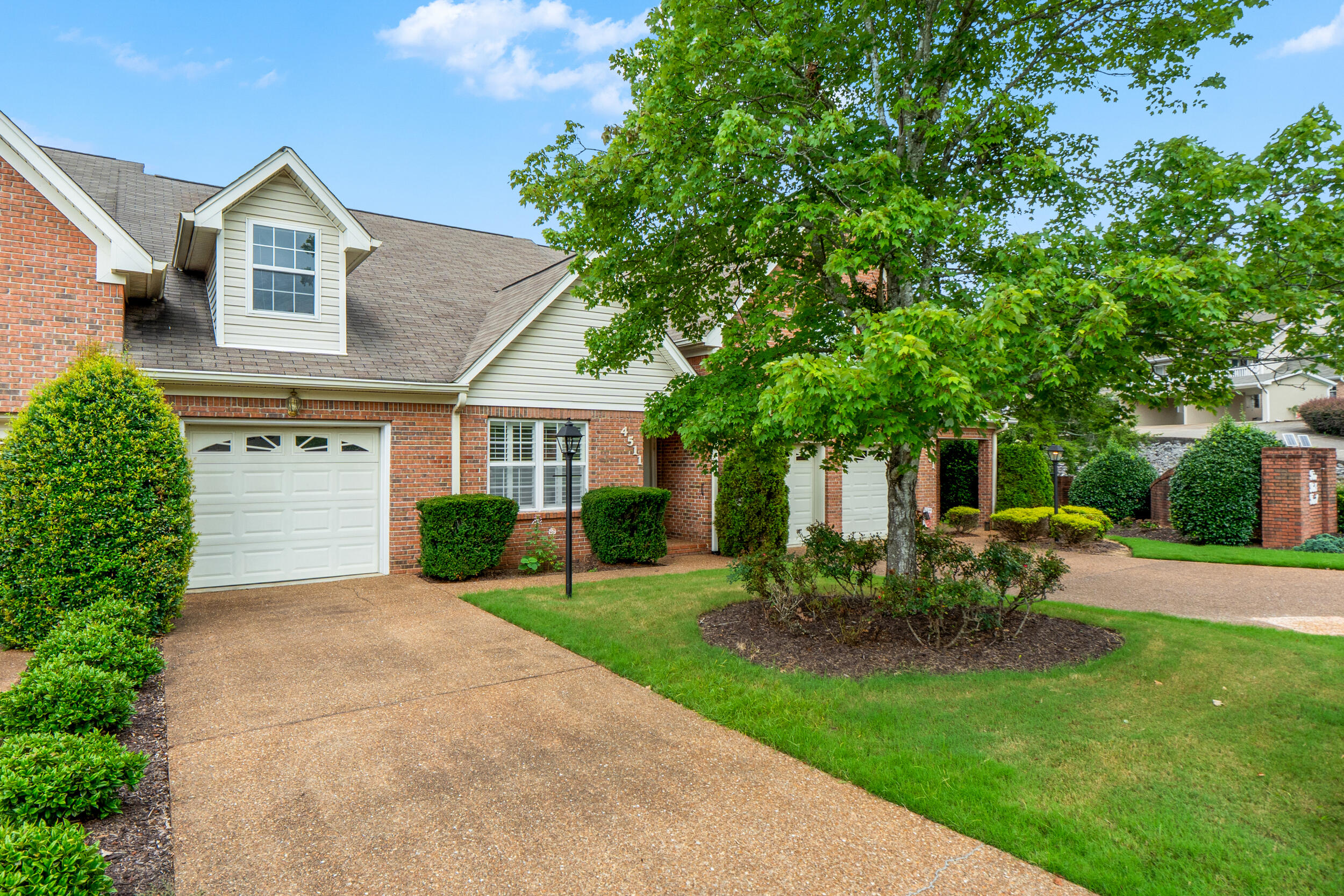 4511 Fire Pink Trail