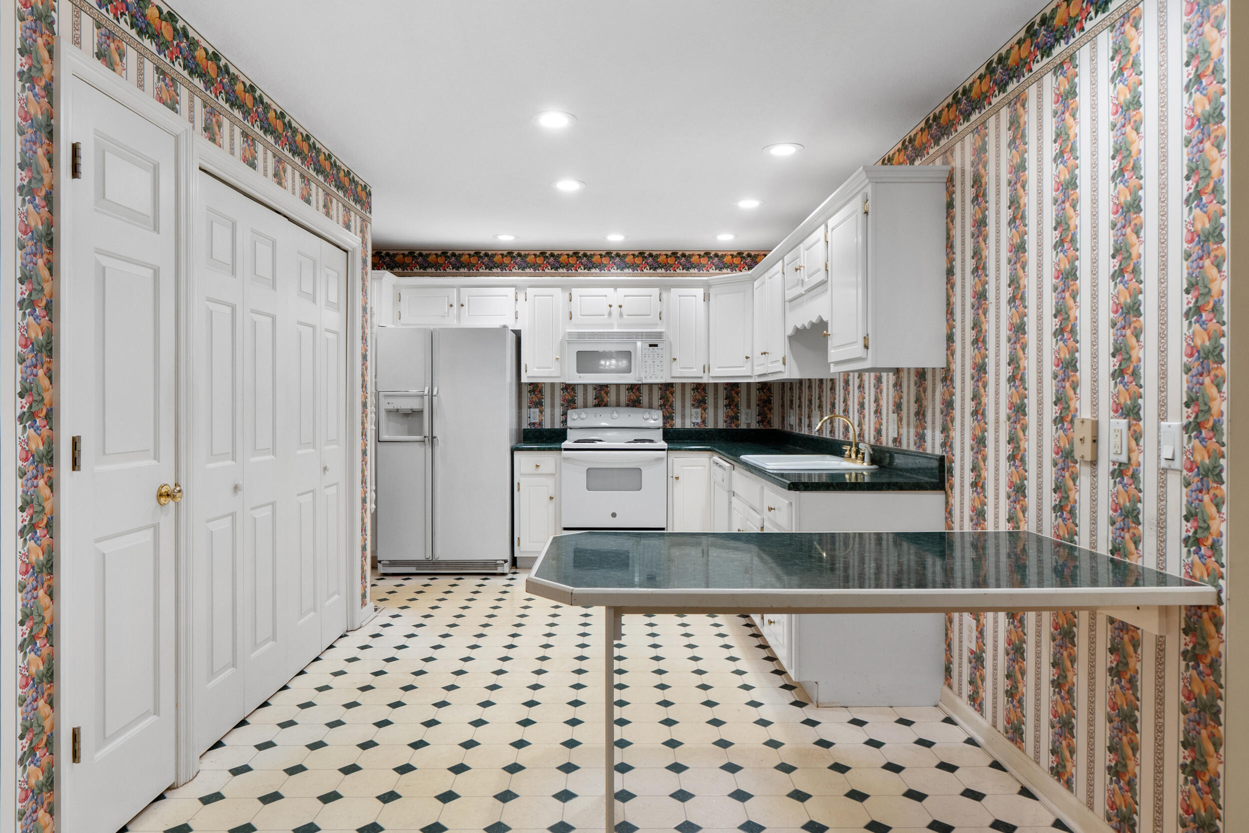 4511 Fire Pink Trail