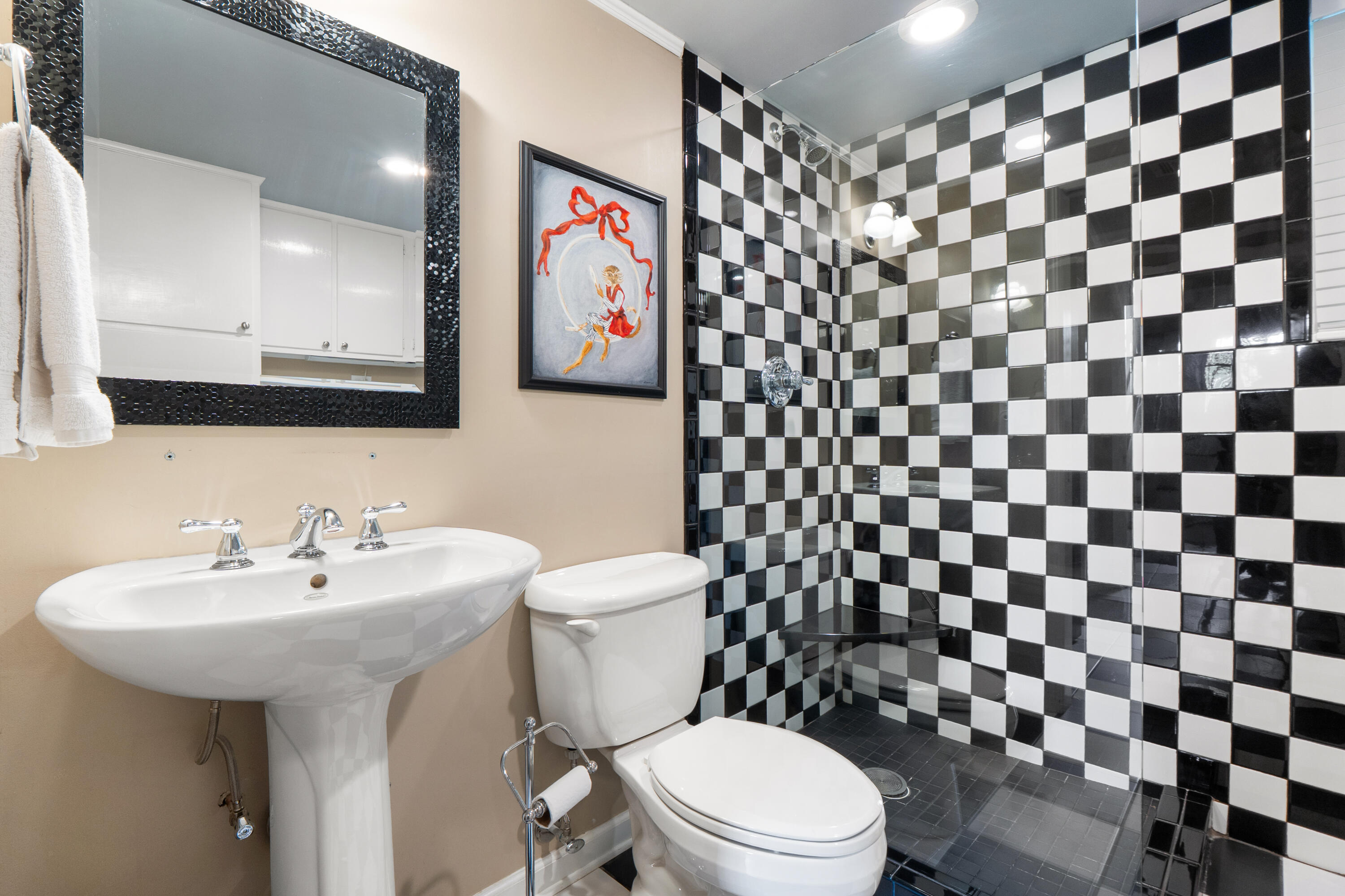 3900 N Mission Oaks Drive