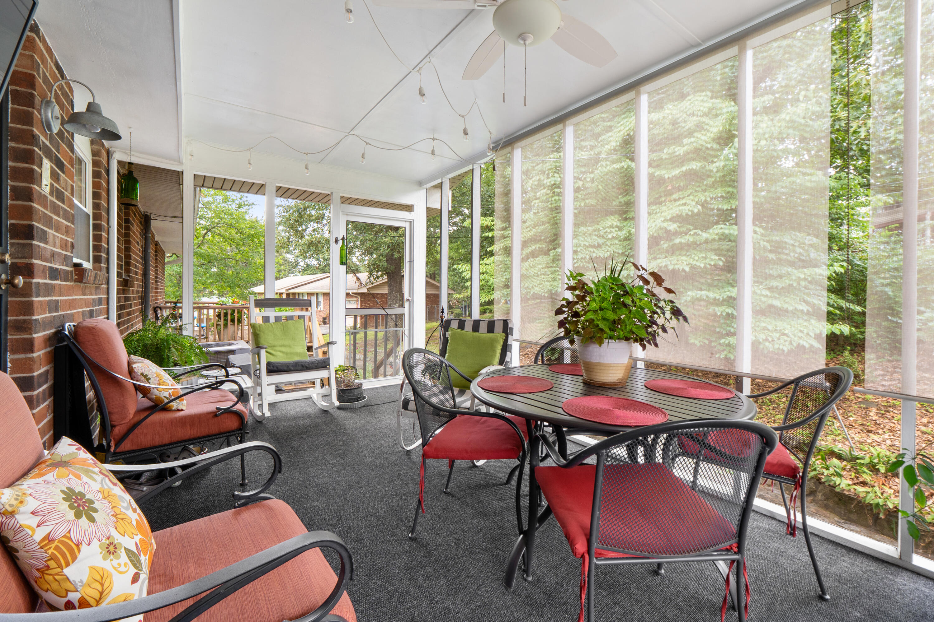 3900 N Mission Oaks Drive