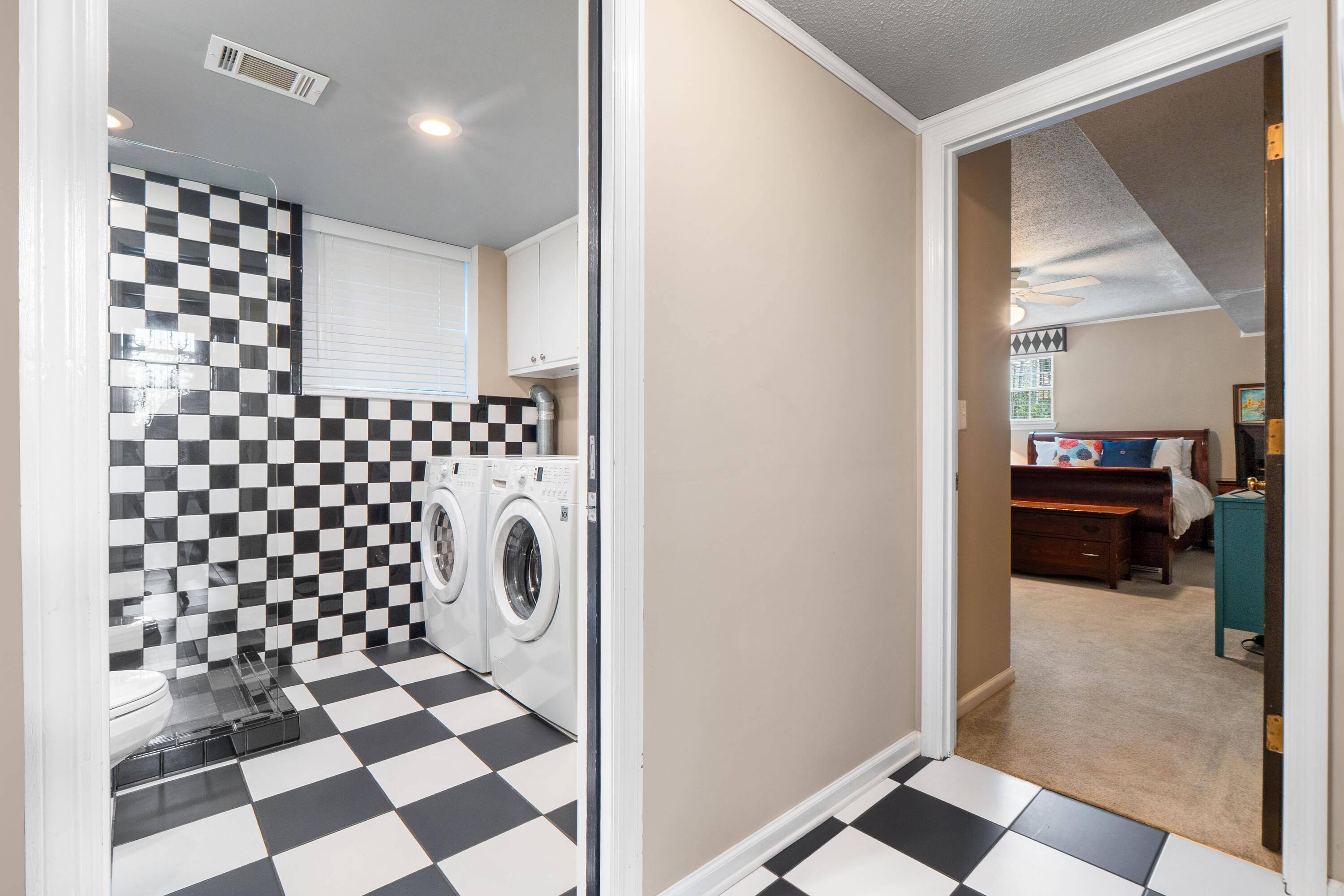 3900 N Mission Oaks Drive