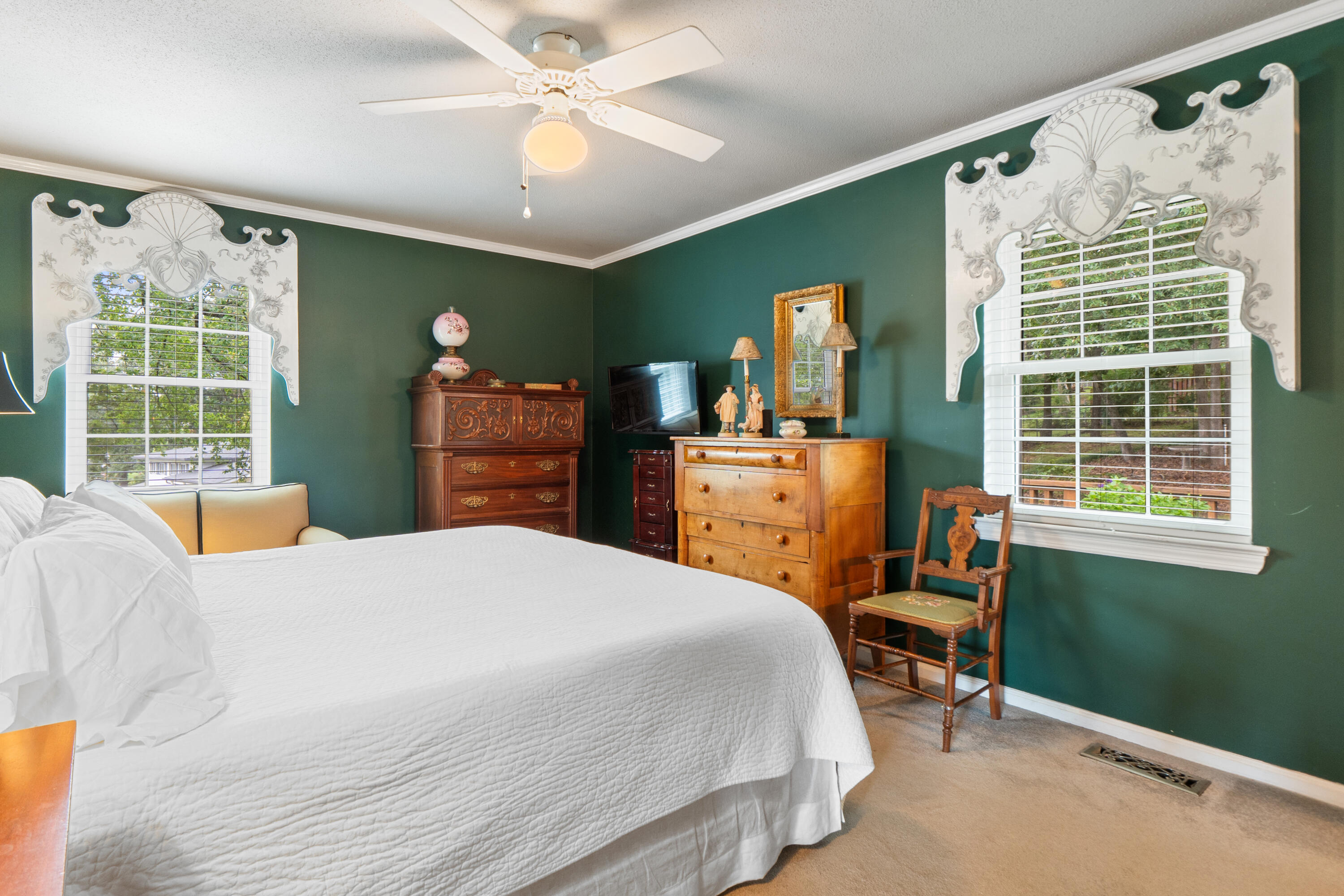 3900 N Mission Oaks Drive