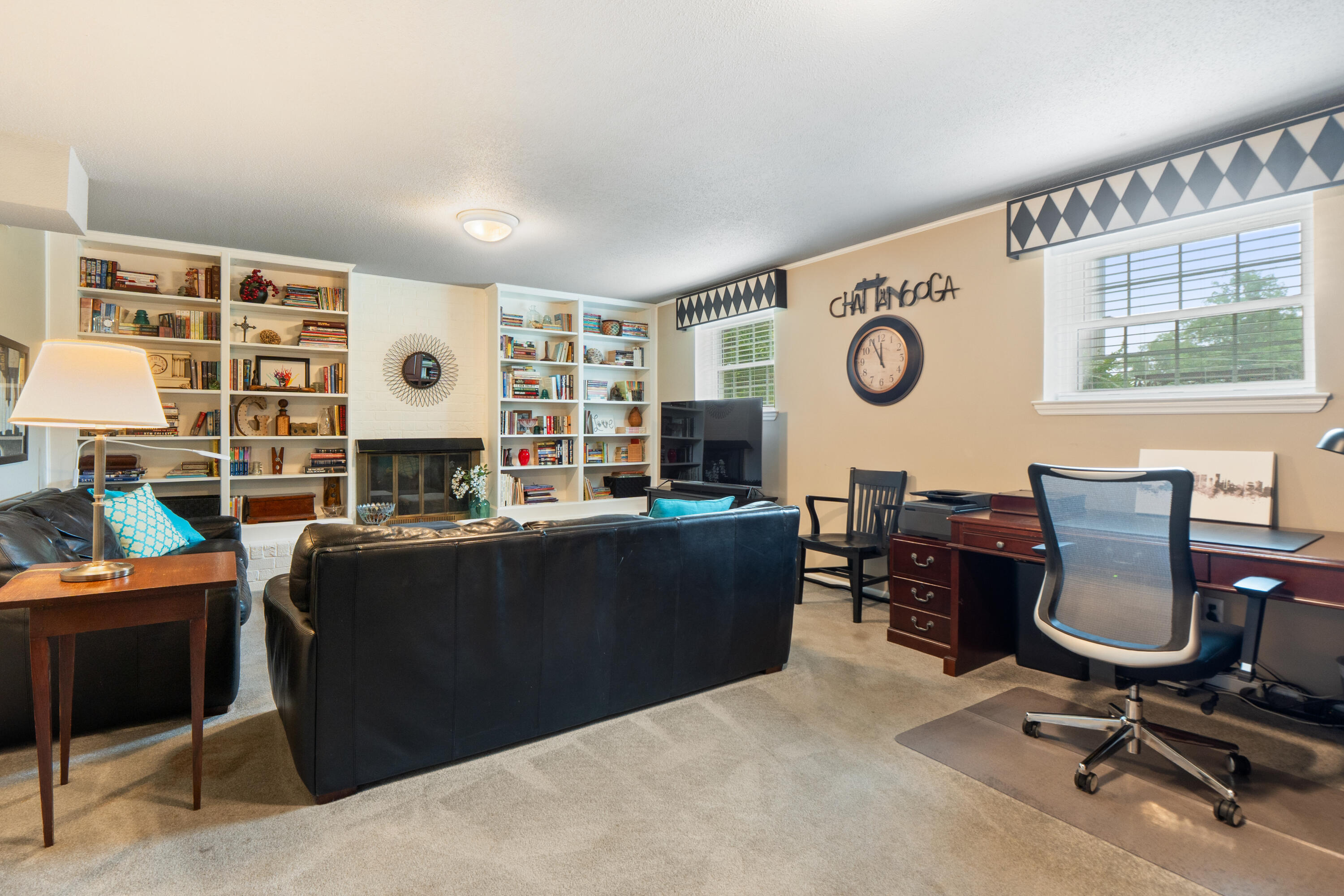 3900 N Mission Oaks Drive