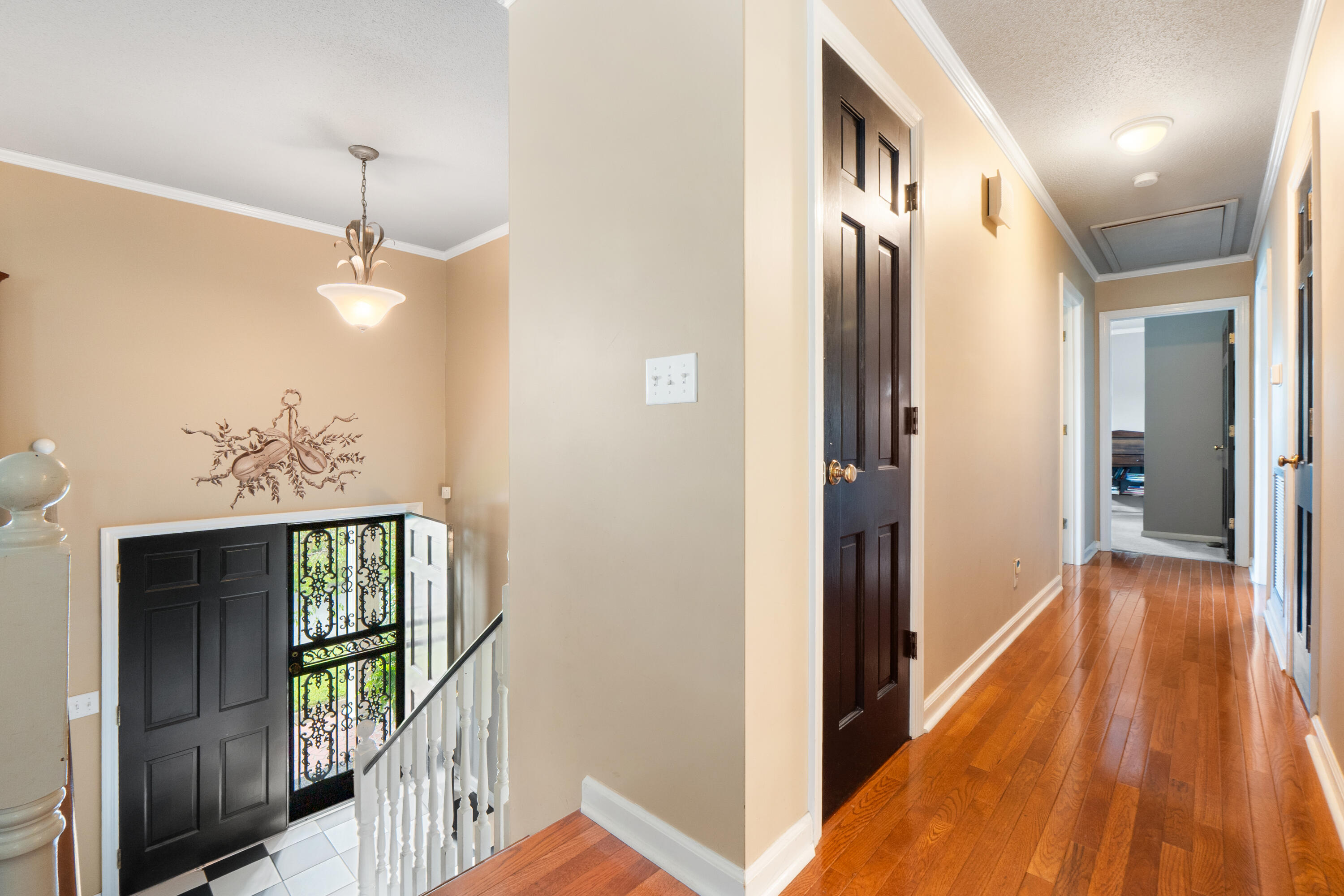 3900 N Mission Oaks Drive