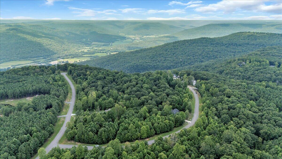 205 Whiskey Way, Jf375