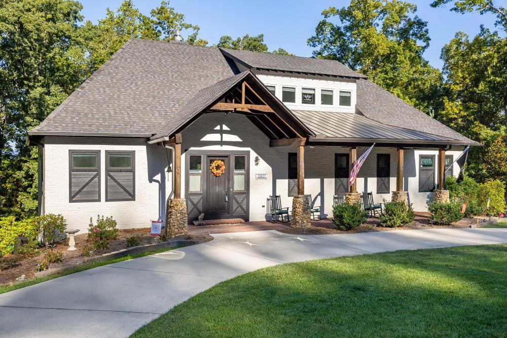 10027 Caseview Drive