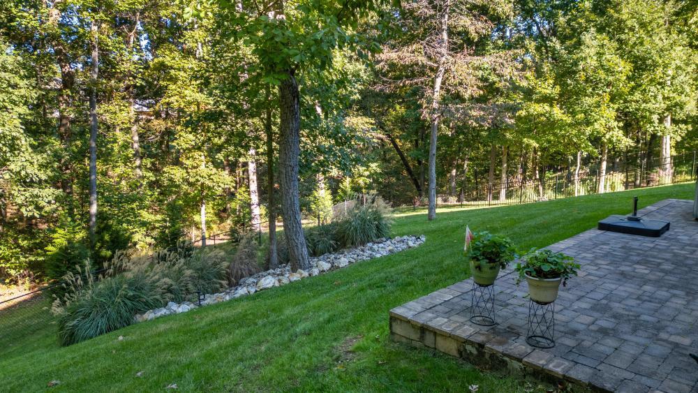 10027 Caseview Drive