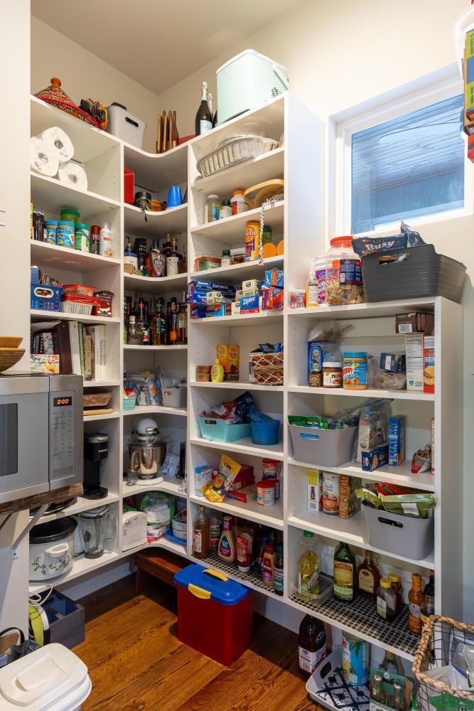 10027 Caseview Drive