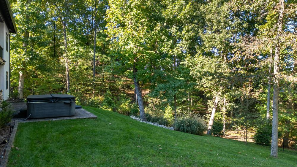 10027 Caseview Drive