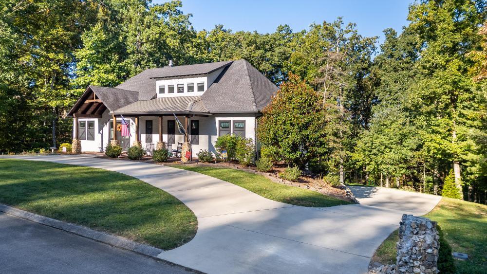 10027 Caseview Drive