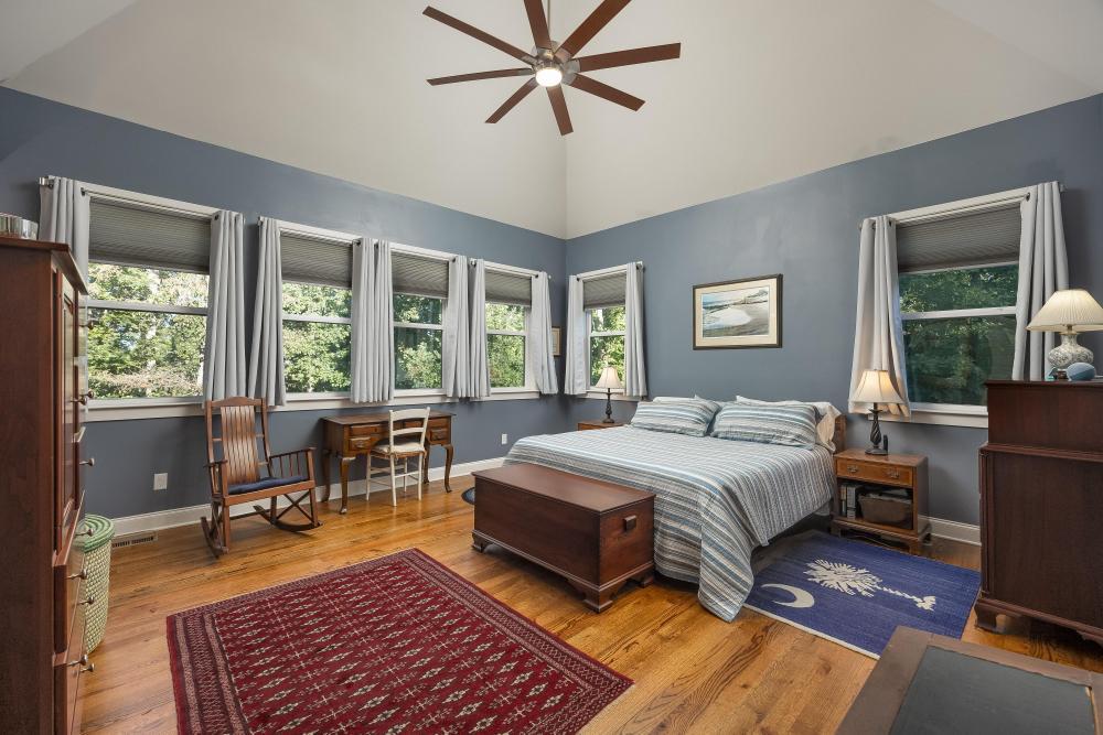 10027 Caseview Drive