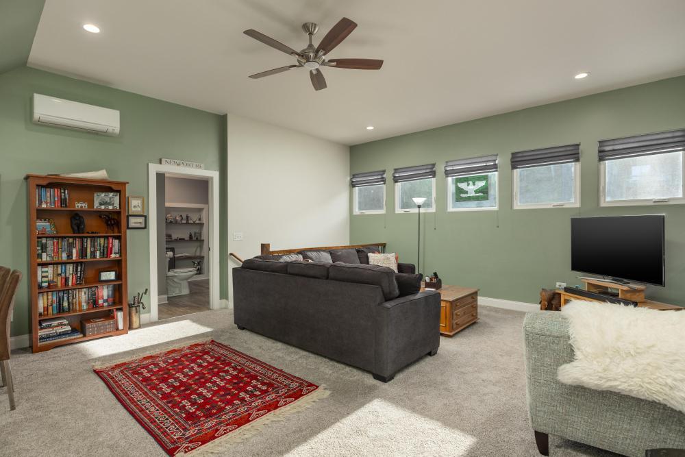 10027 Caseview Drive