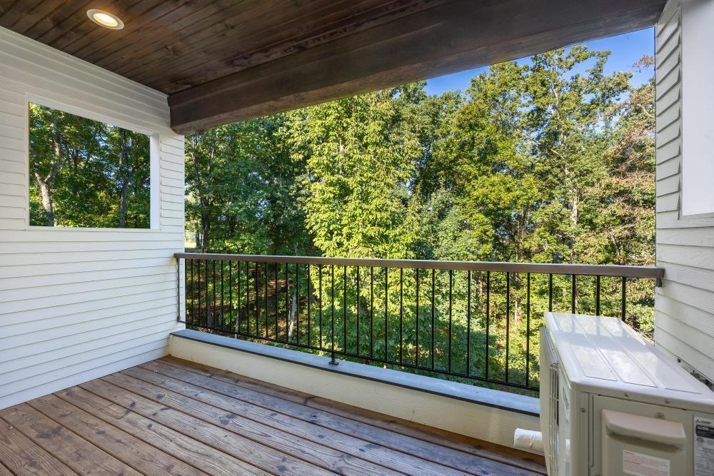 10027 Caseview Drive