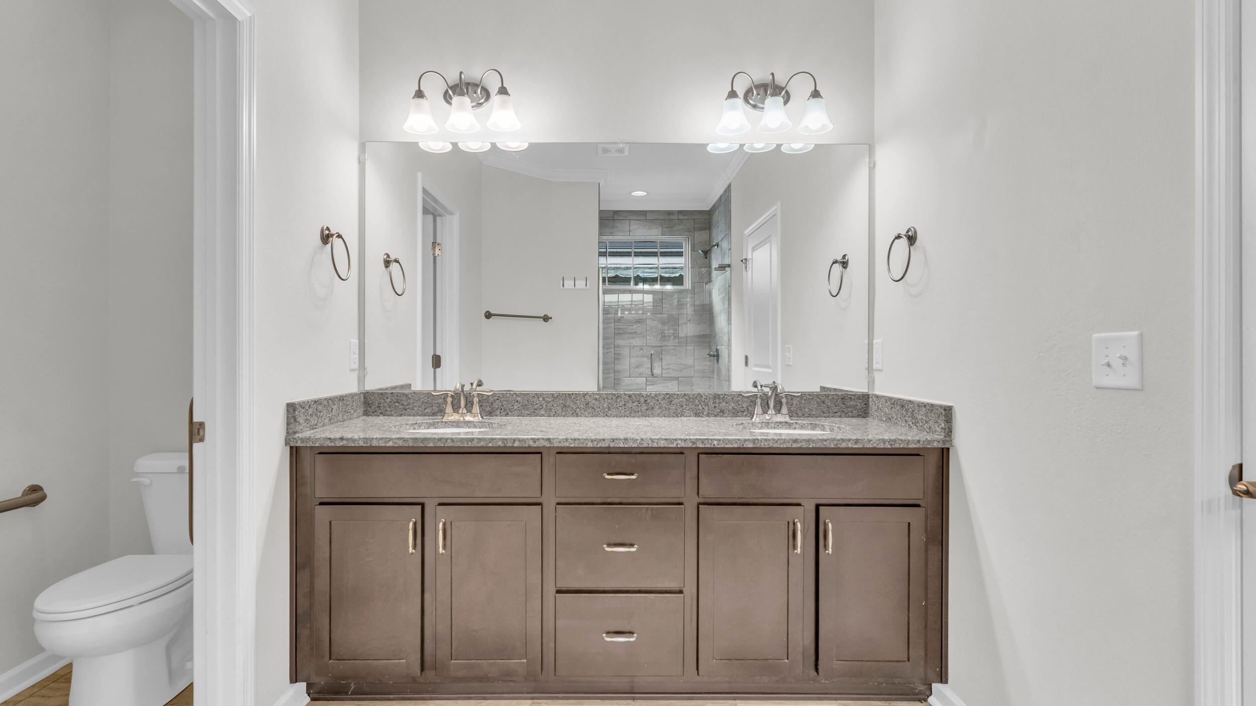 2445 Inverness Drive NW