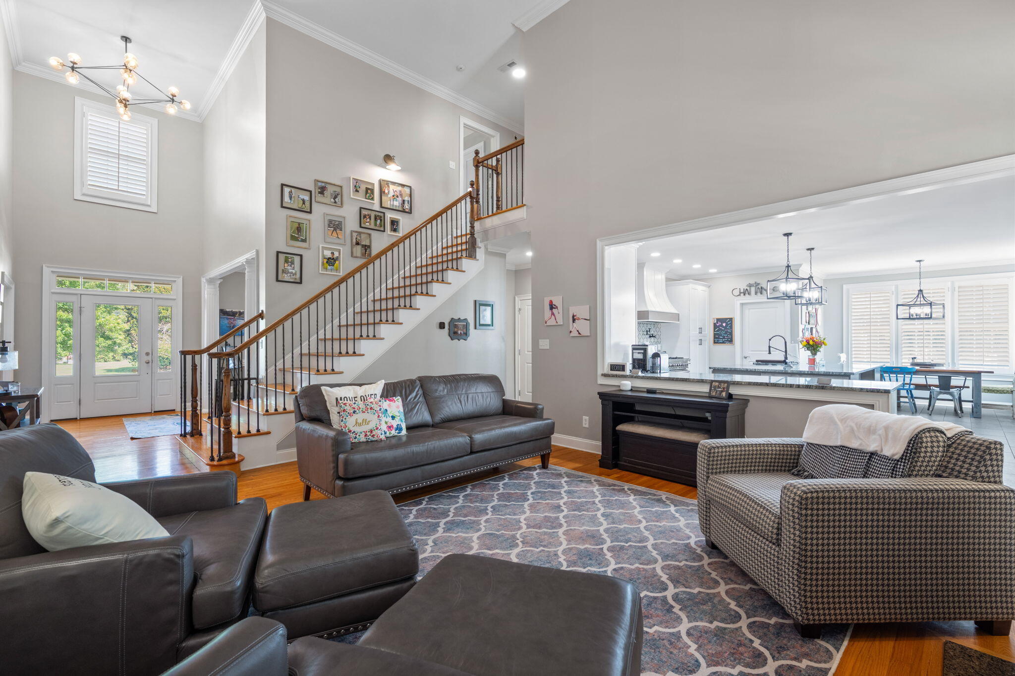 9525 Windrose Circle