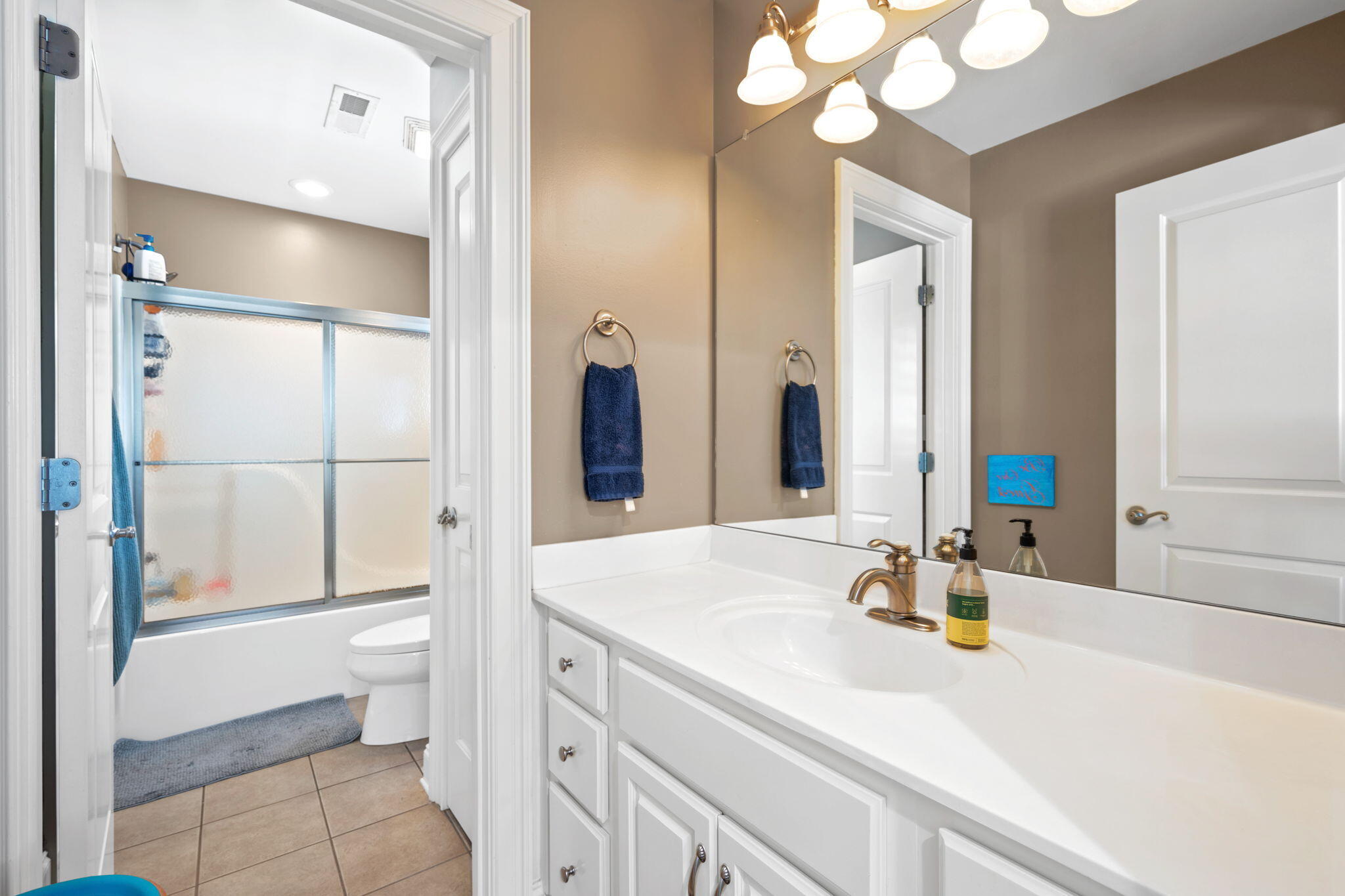 9525 Windrose Circle