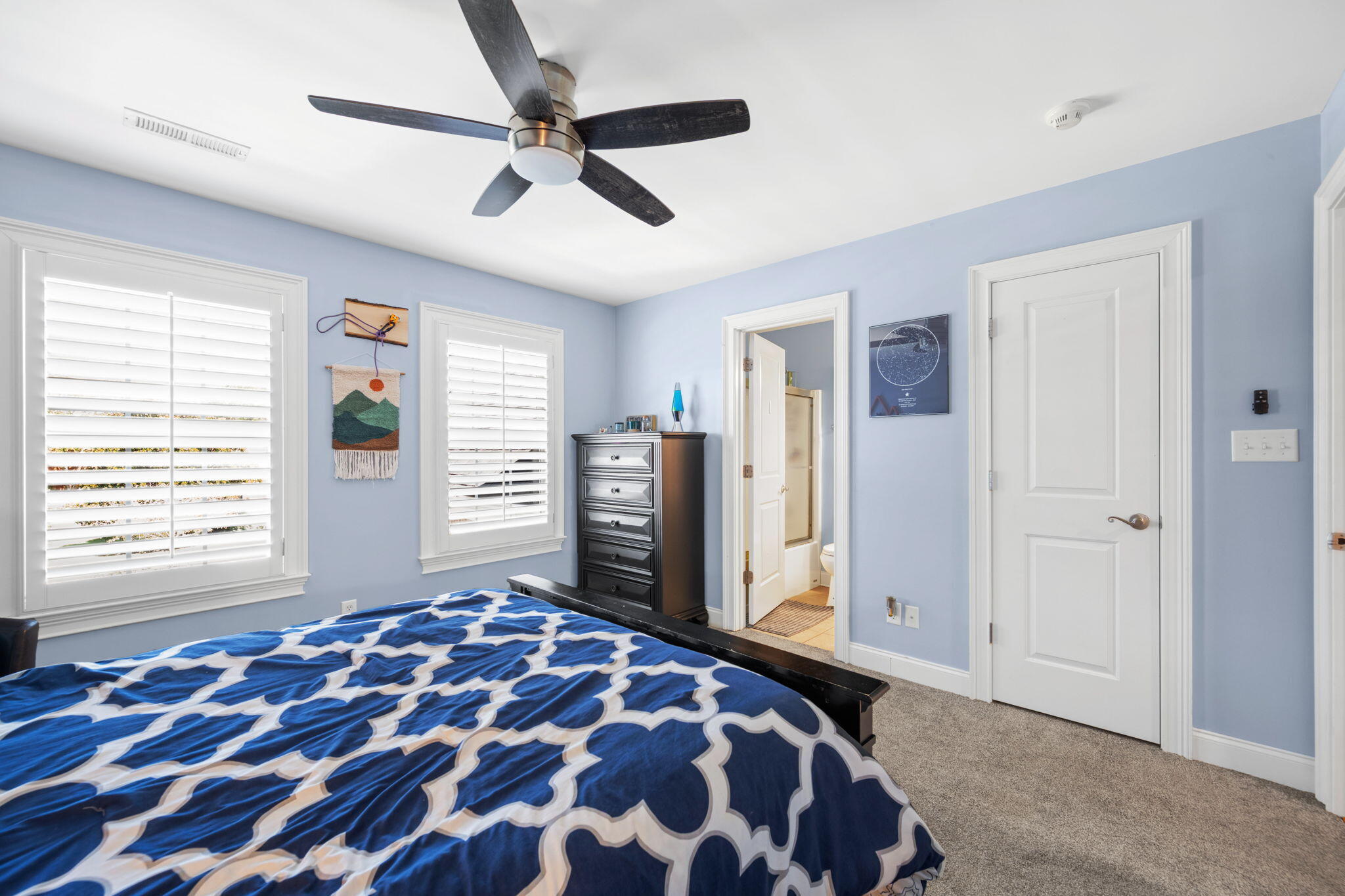 9525 Windrose Circle