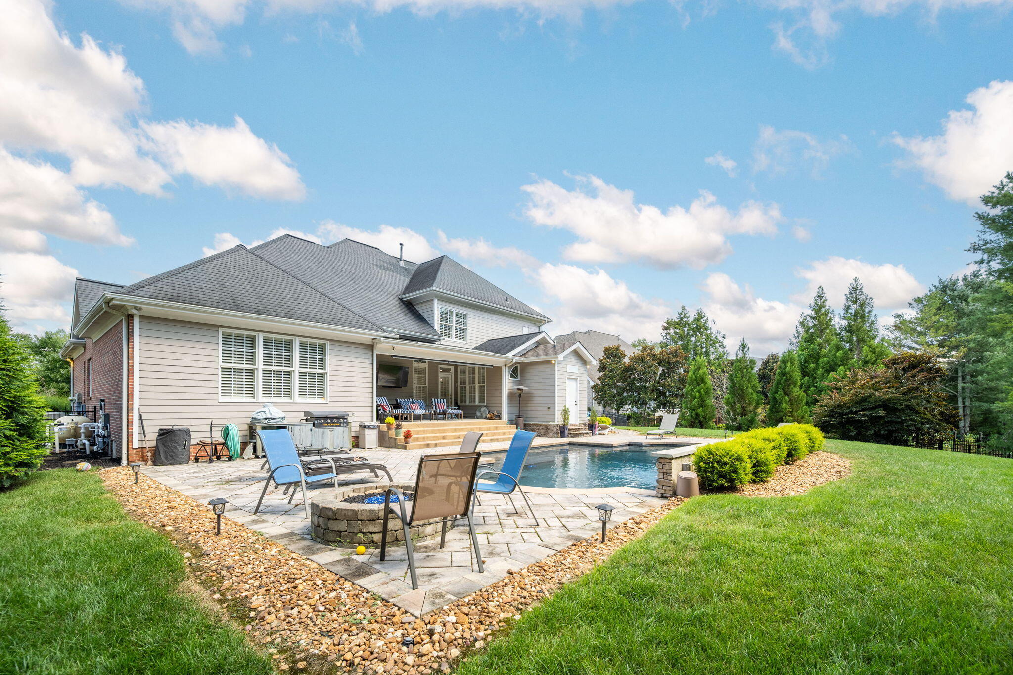 9525 Windrose Circle