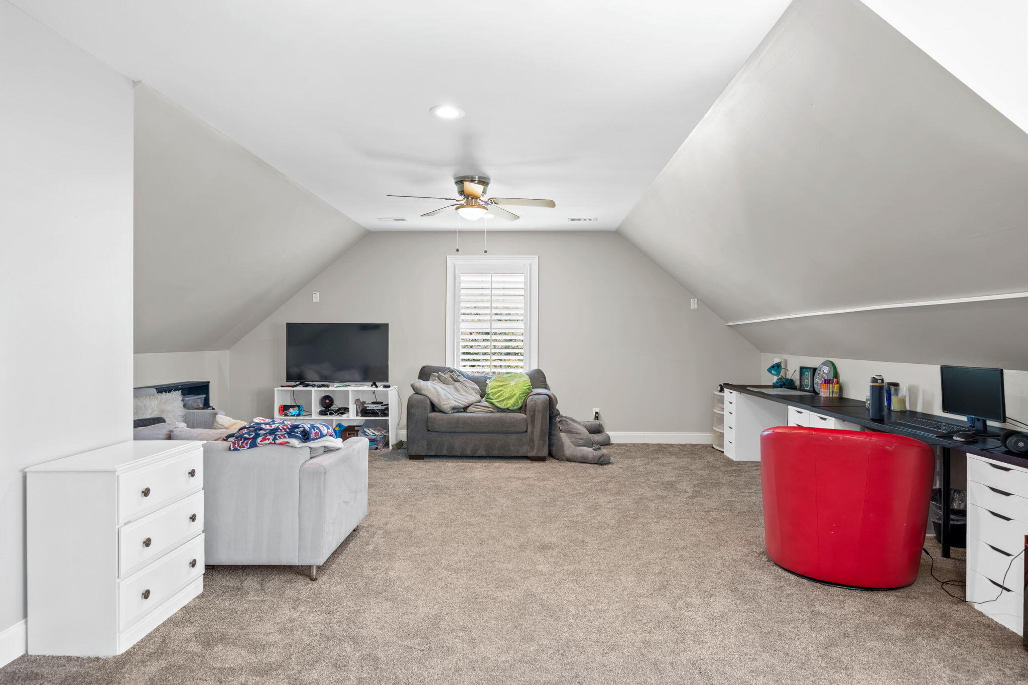 9525 Windrose Circle