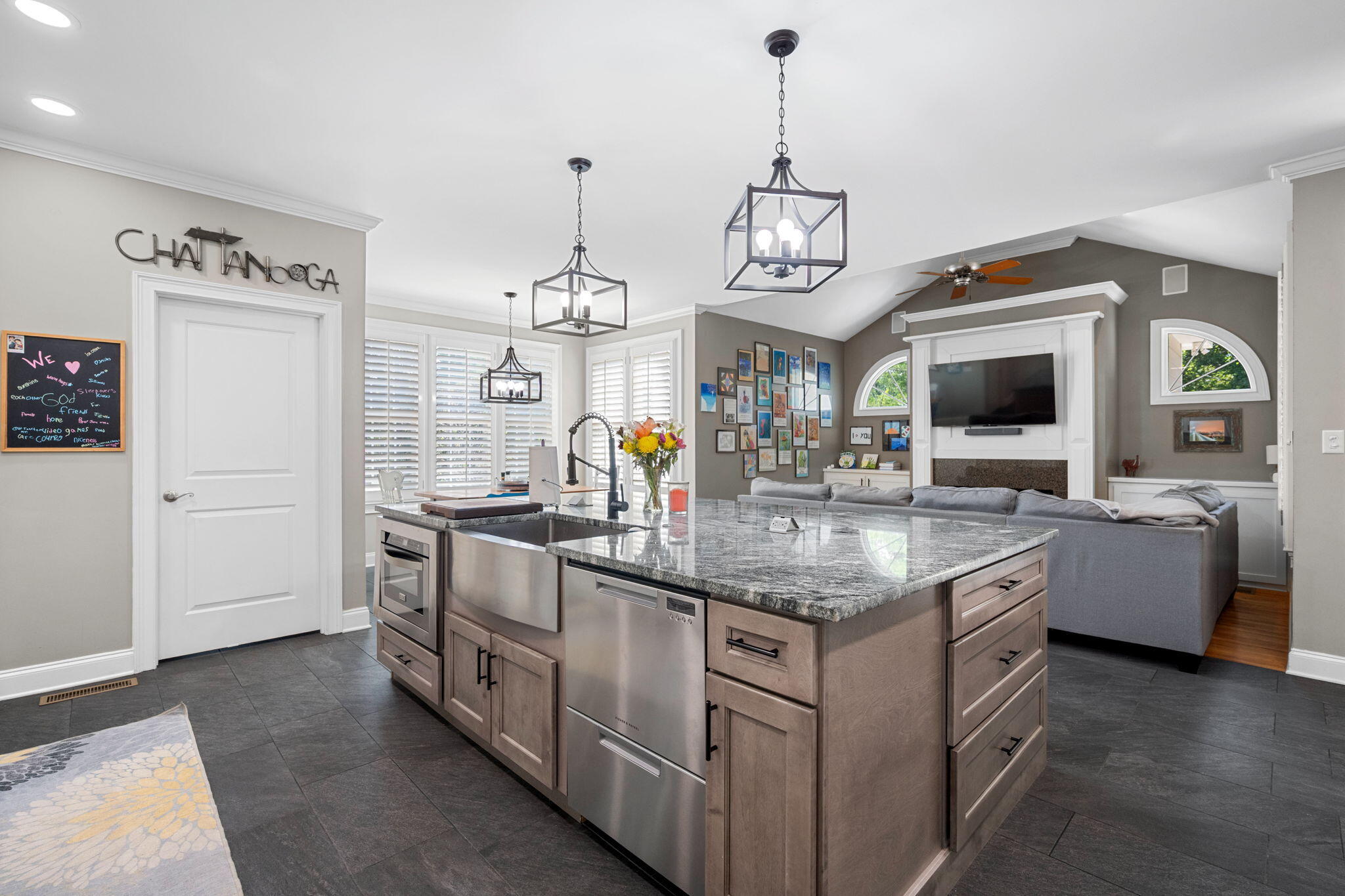 9525 Windrose Circle