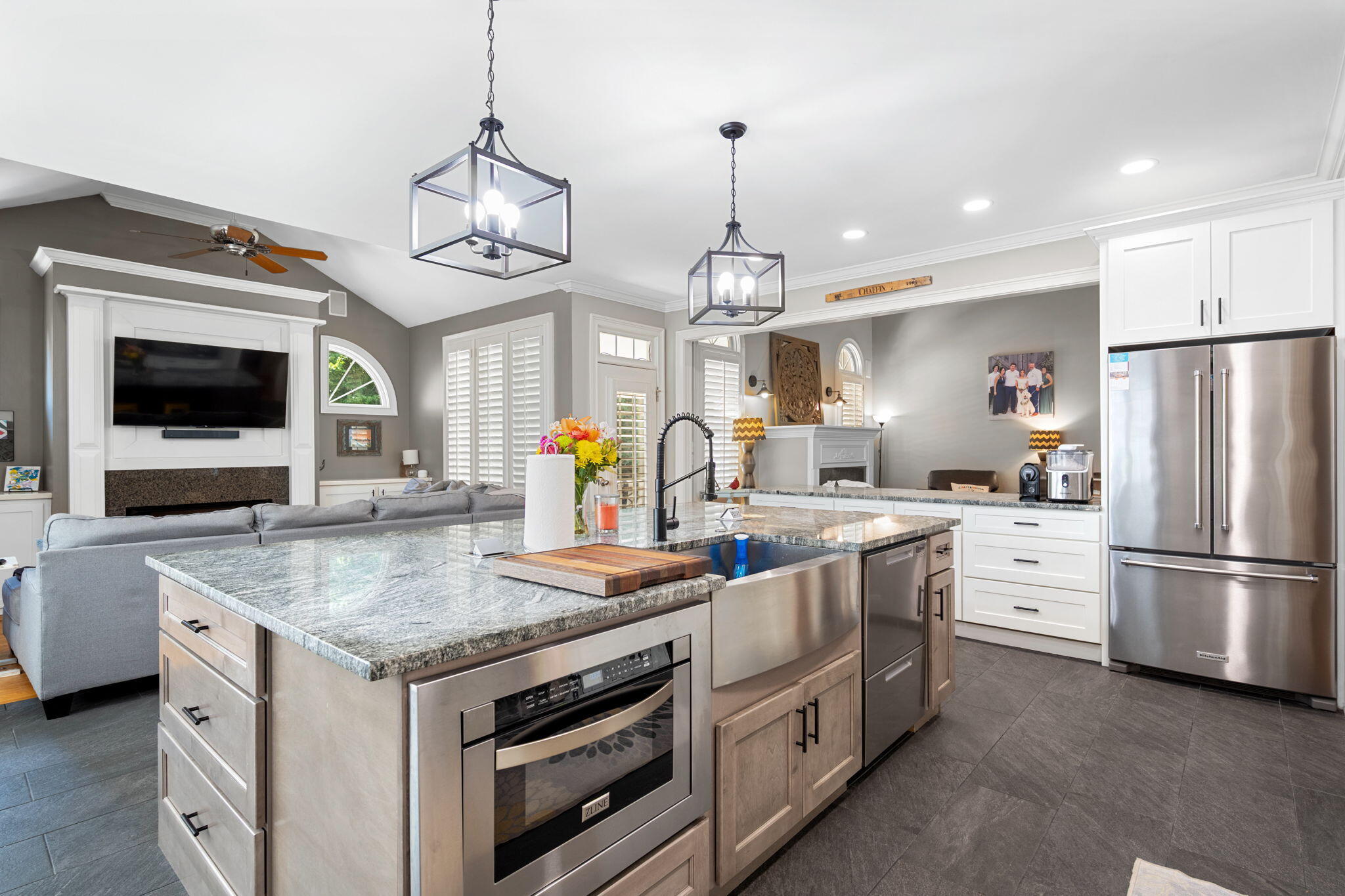 9525 Windrose Circle