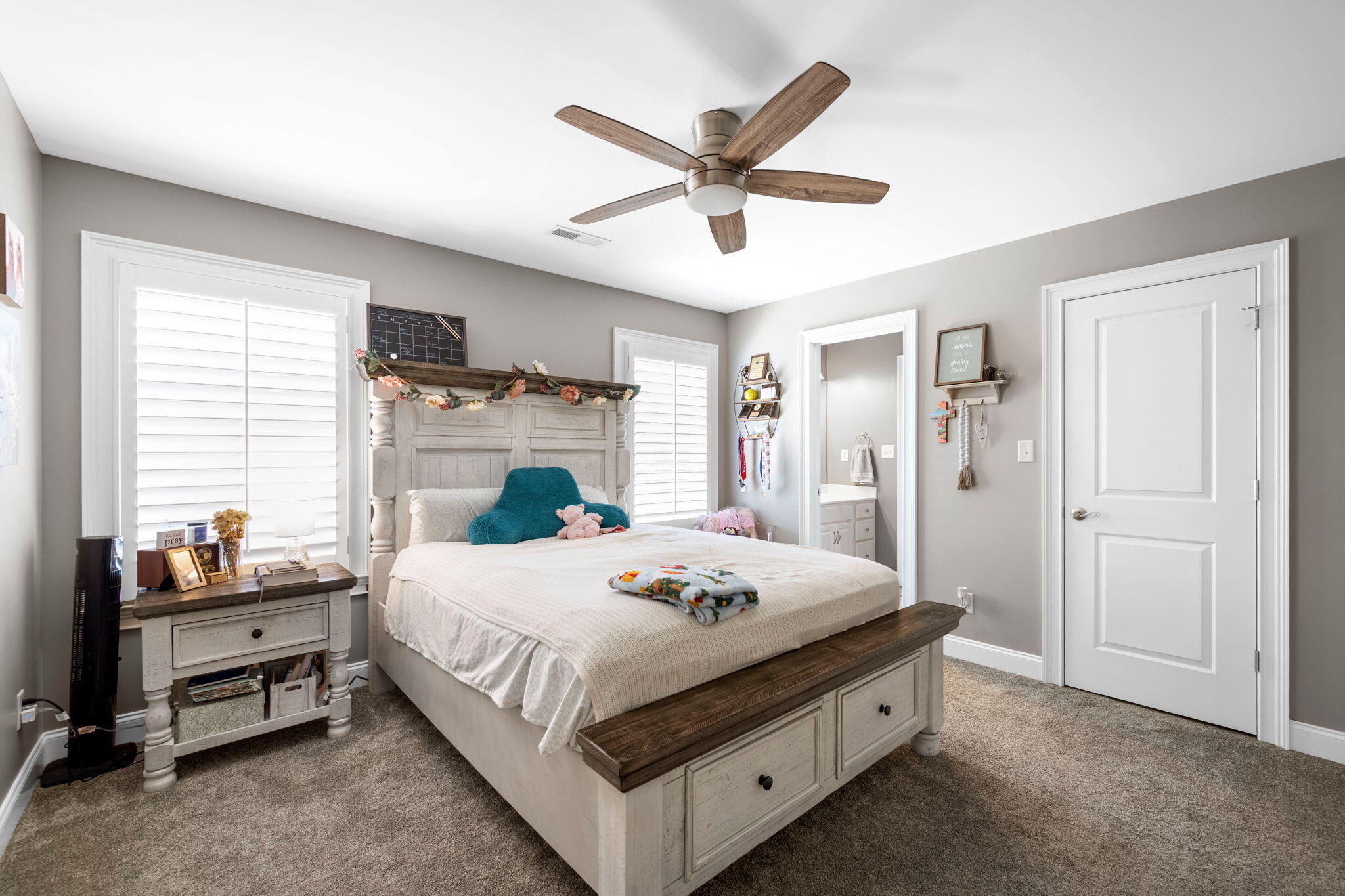 9525 Windrose Circle