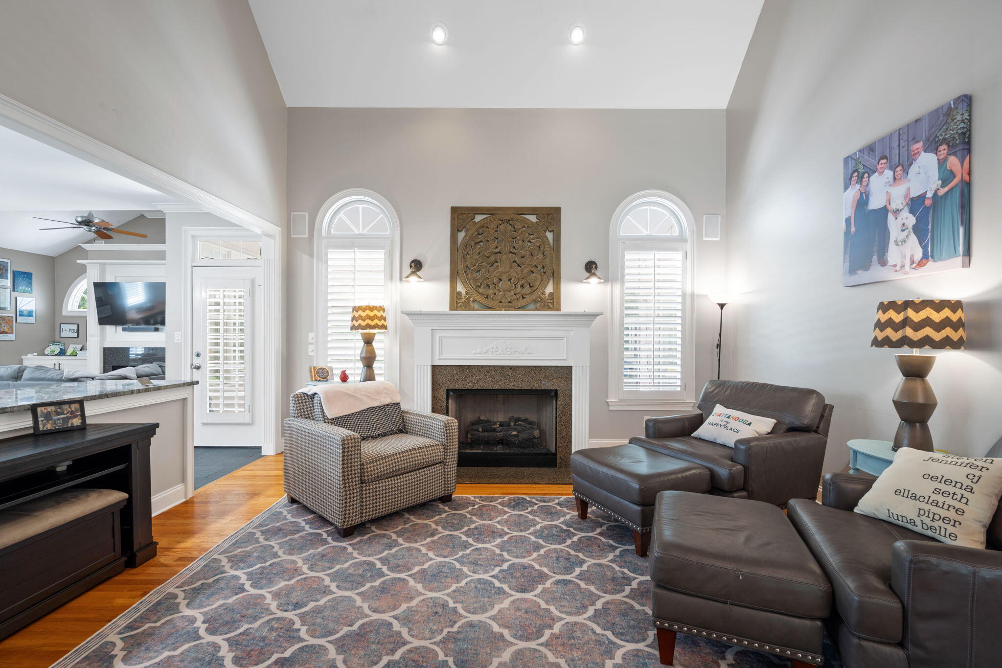 9525 Windrose Circle