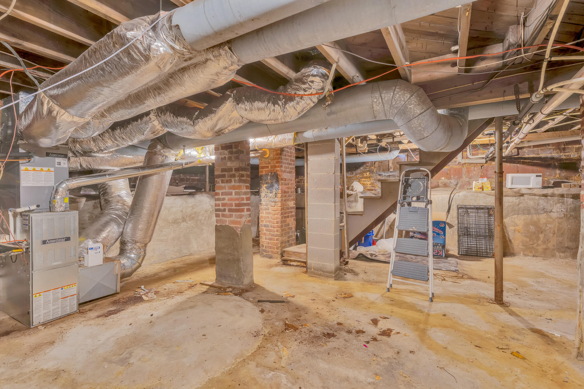 211 Tunnel Boulevard