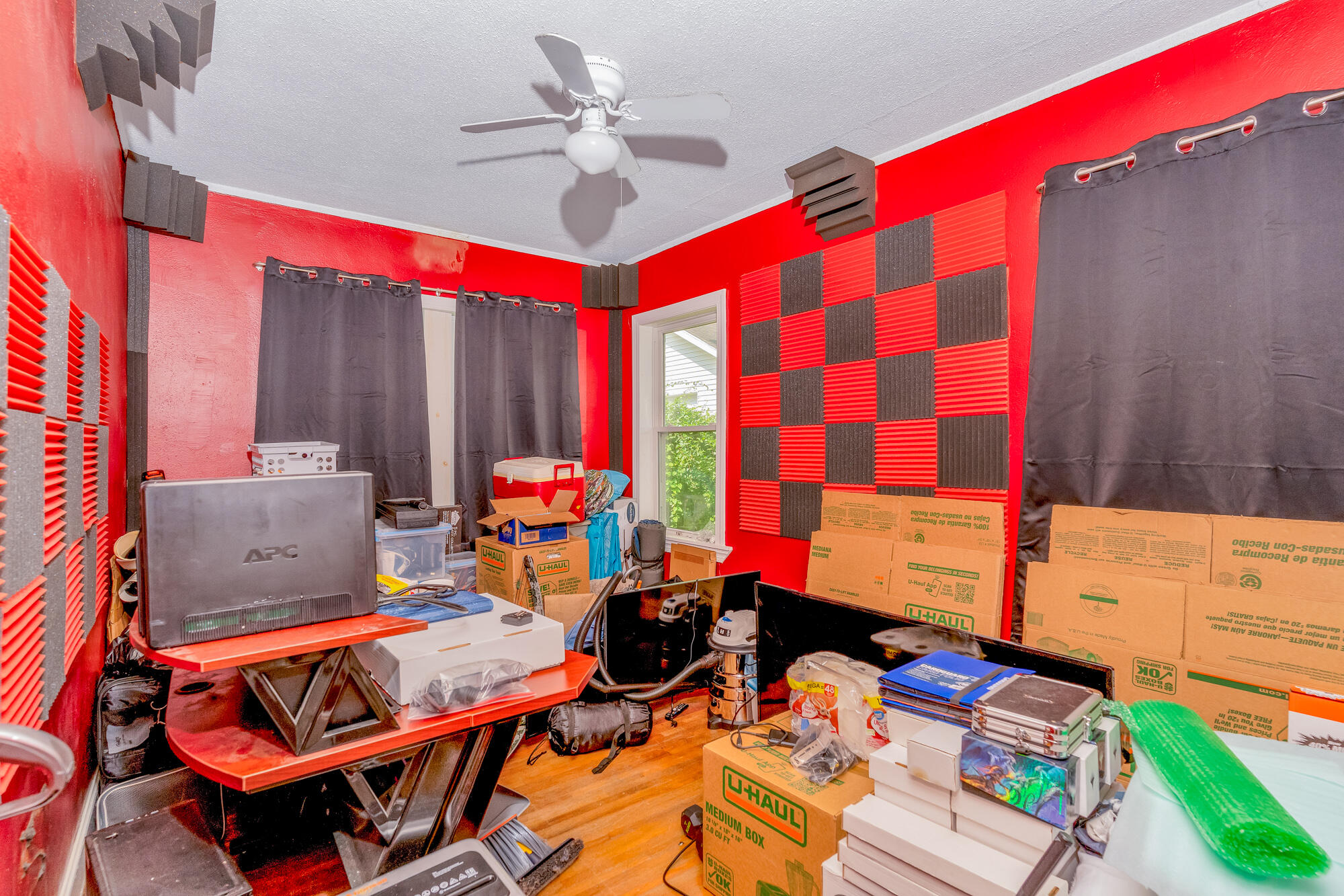 211 Tunnel Boulevard