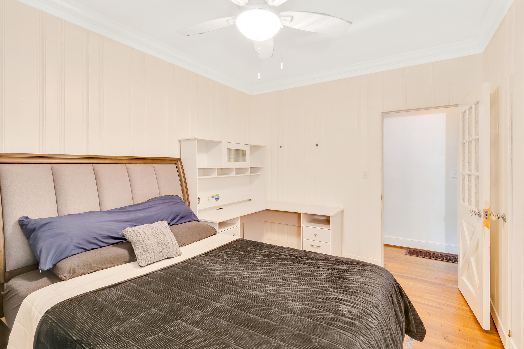 211 Tunnel Boulevard