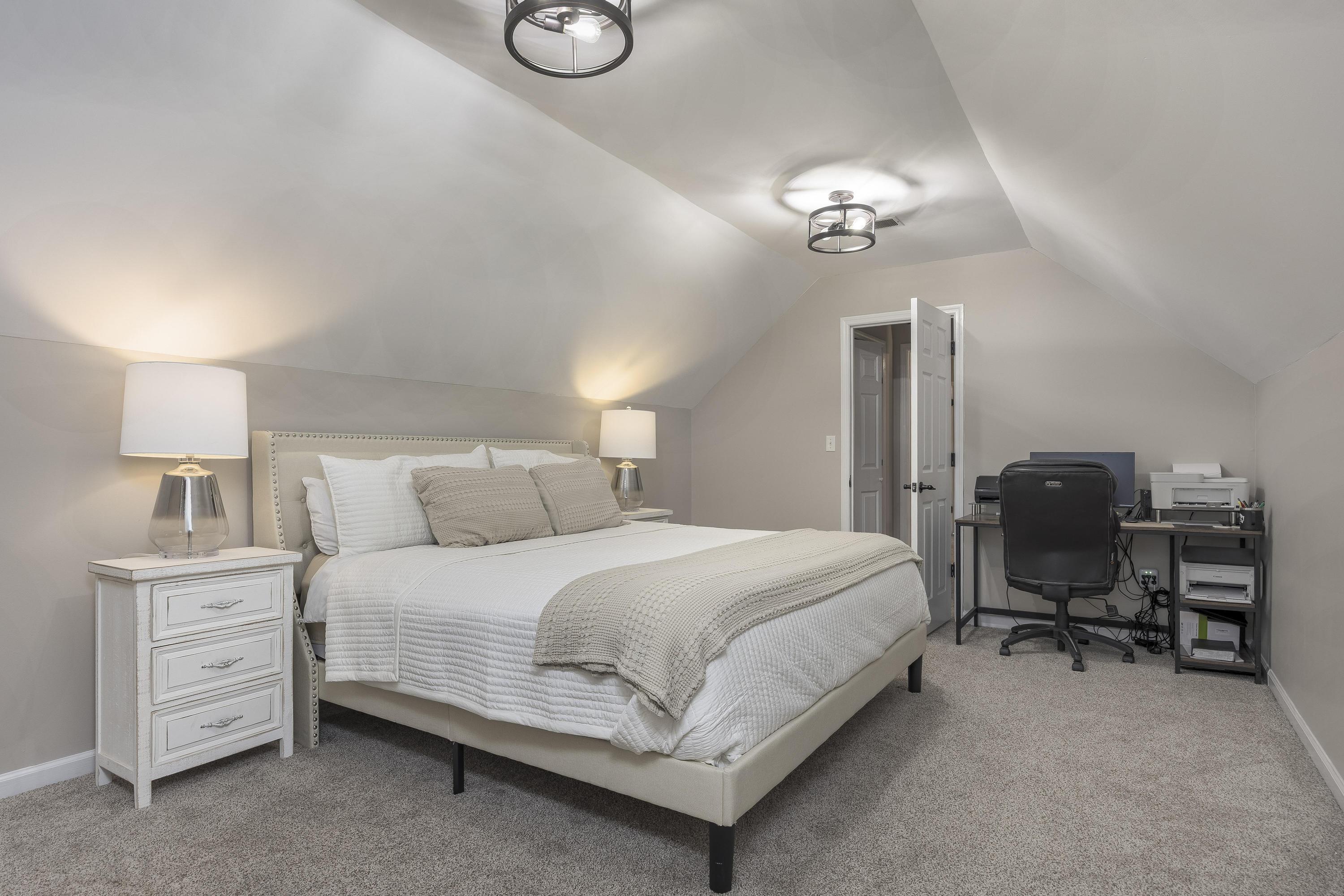 8520 Horseshoe Bend Lane