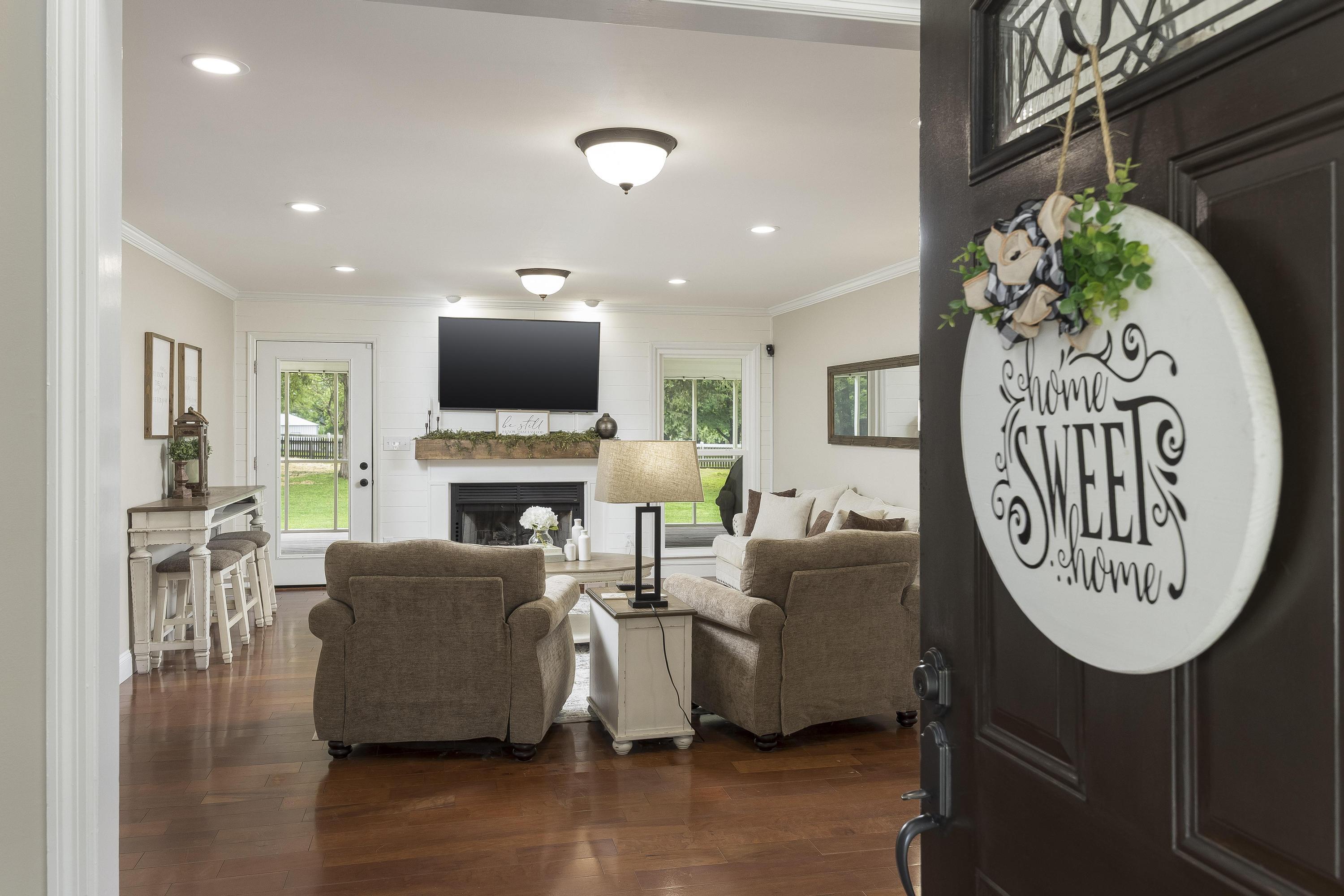 8520 Horseshoe Bend Lane